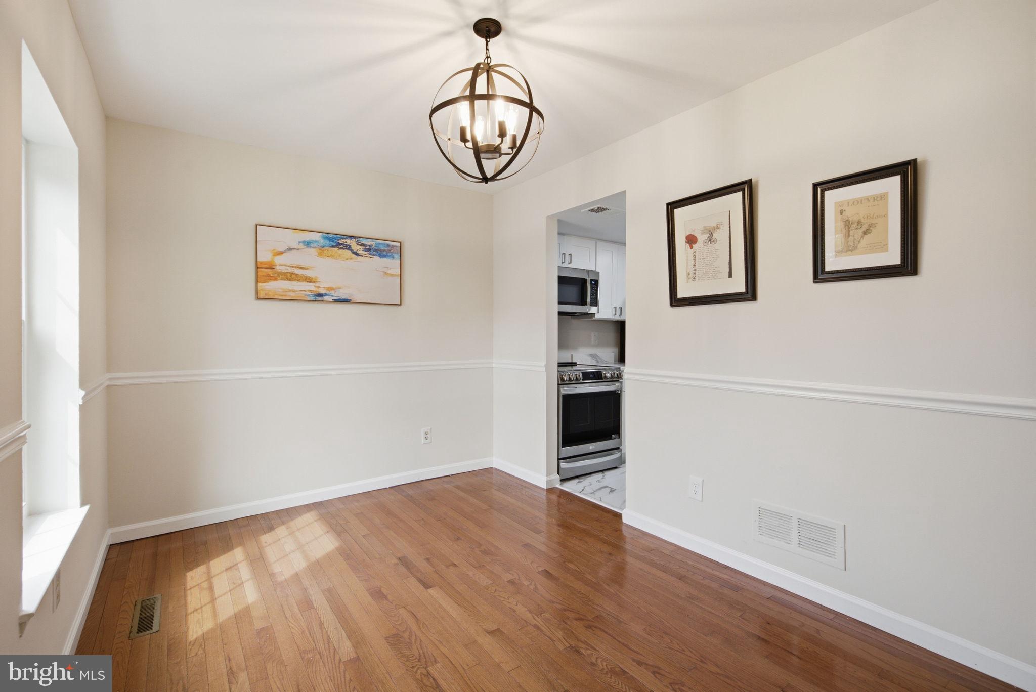 LONG REACH - Residential