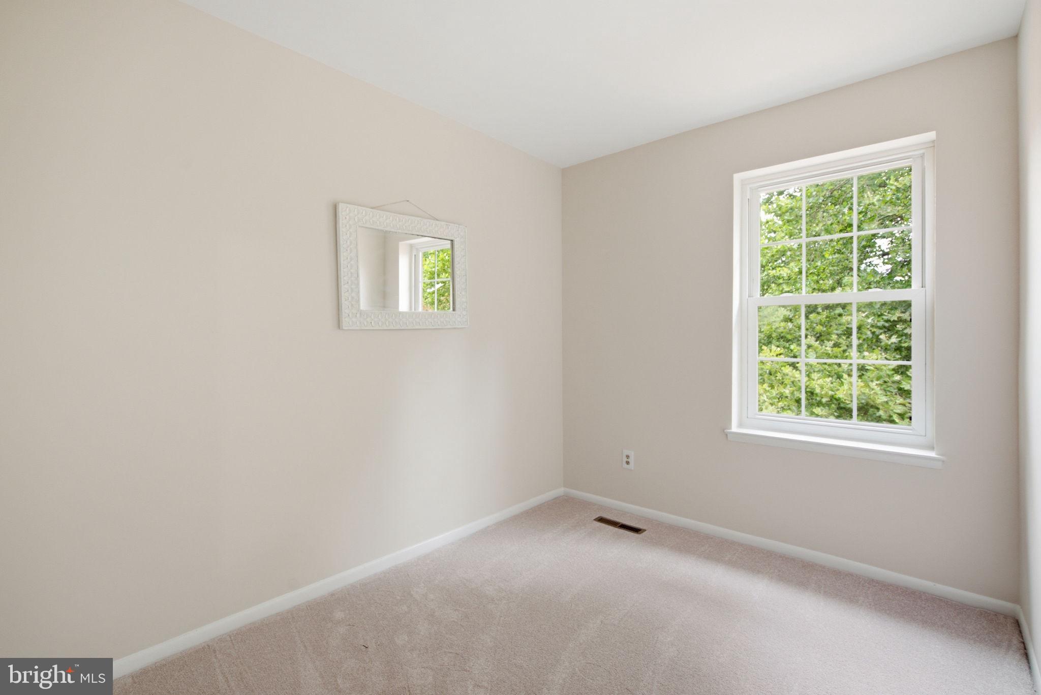 LONG REACH - Residential