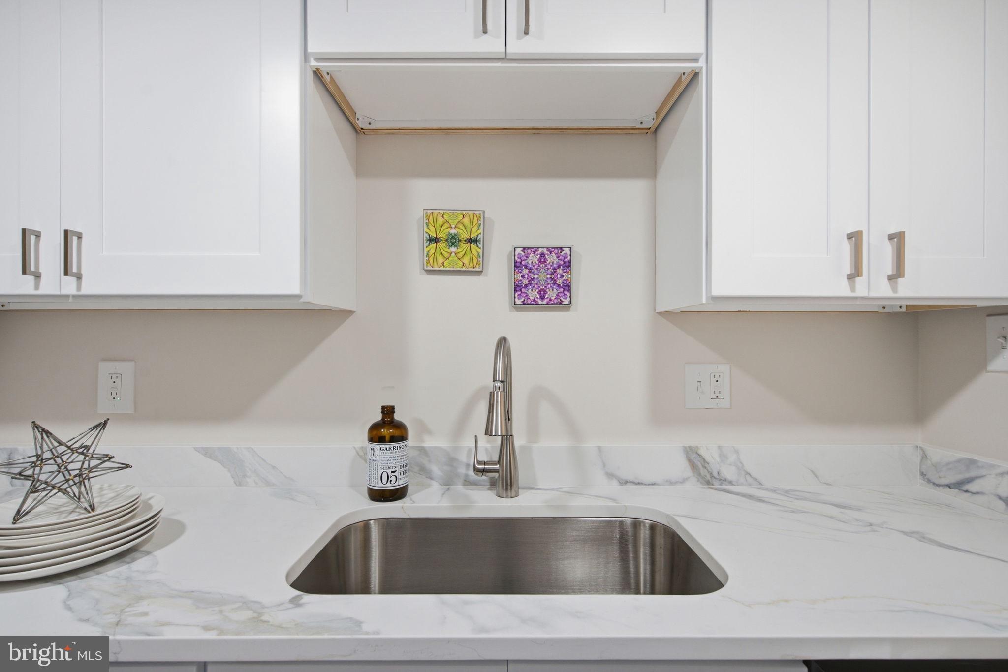 LONG REACH - Residential