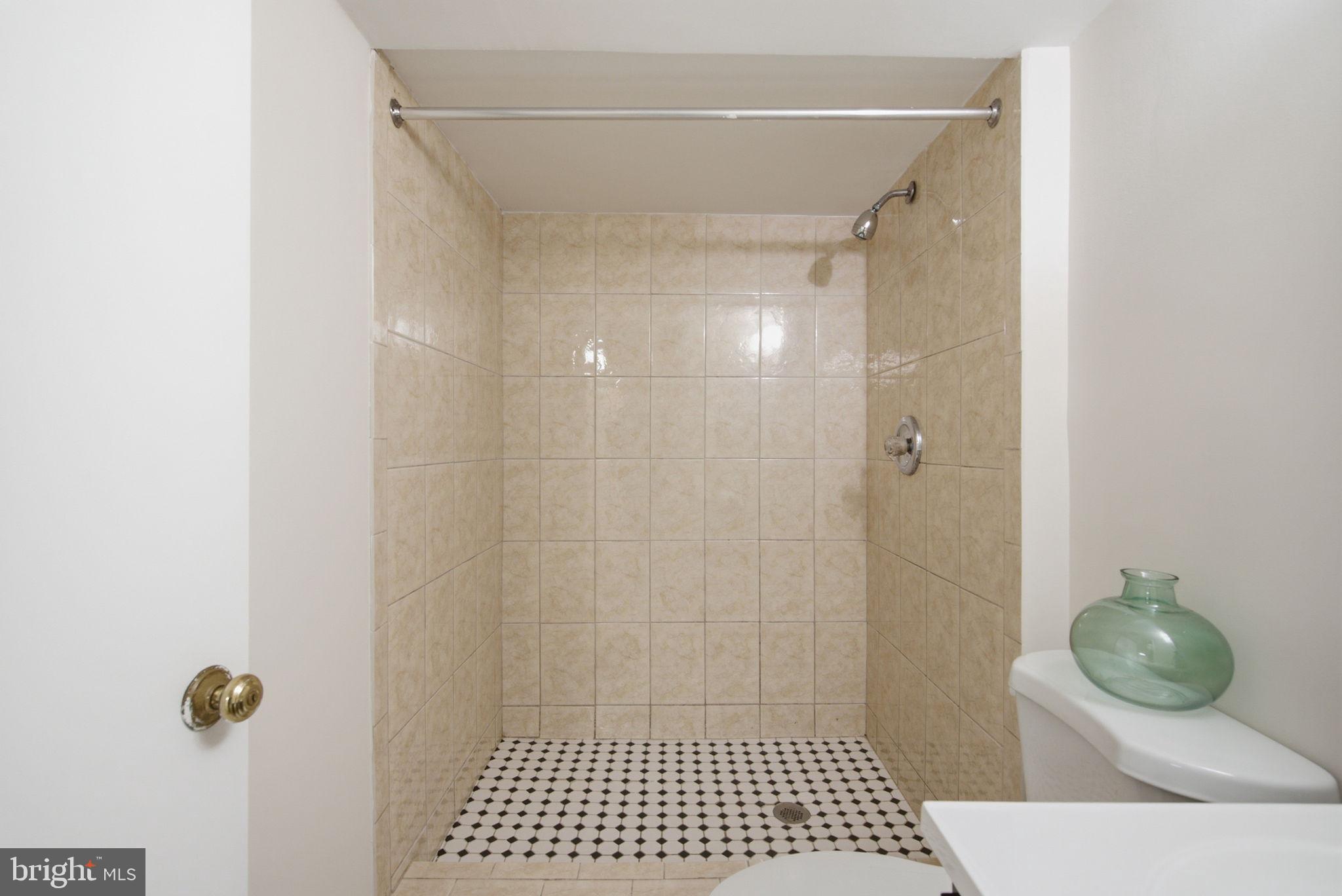 LONG REACH - Residential