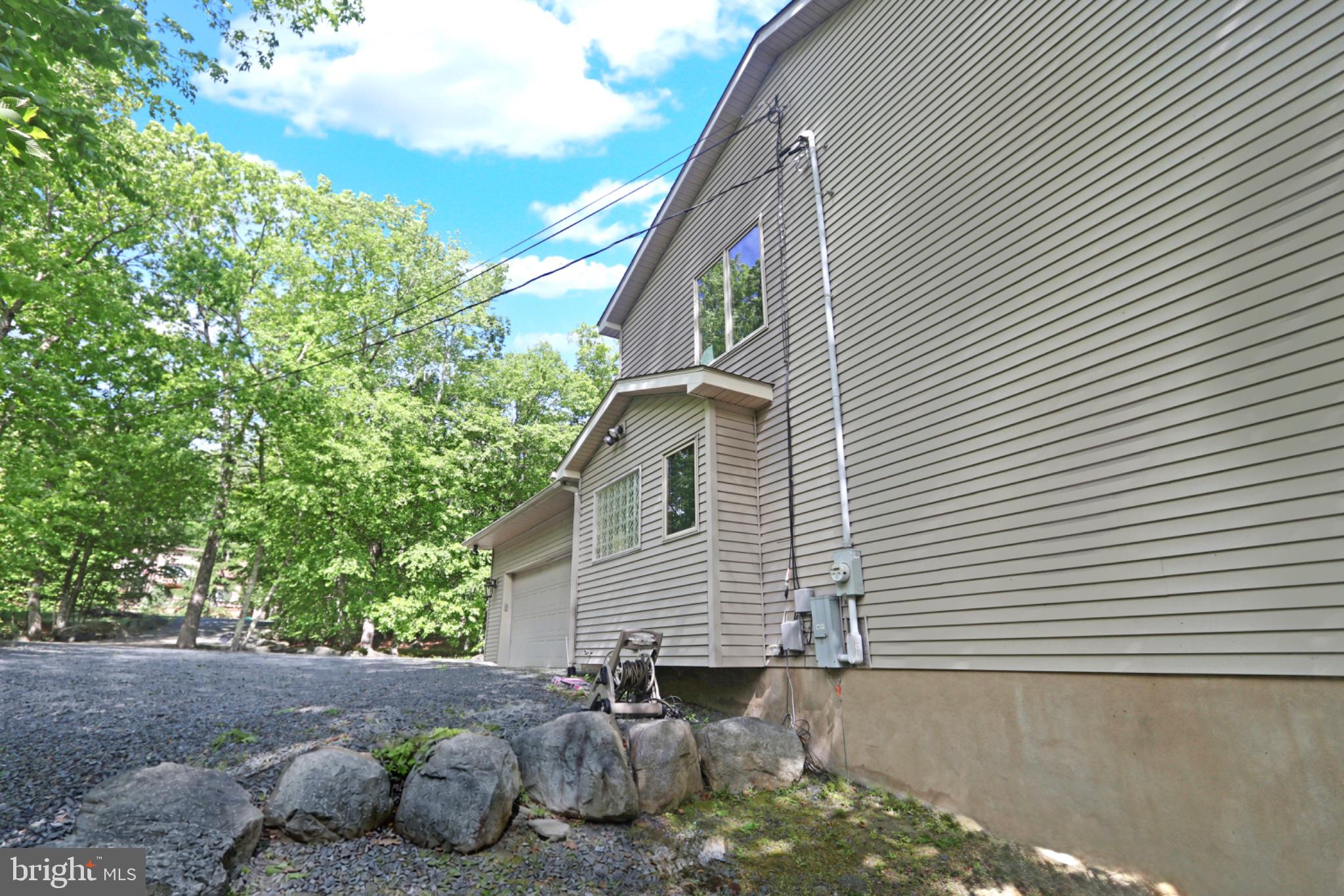 HEMLOCK FARMS - Residential