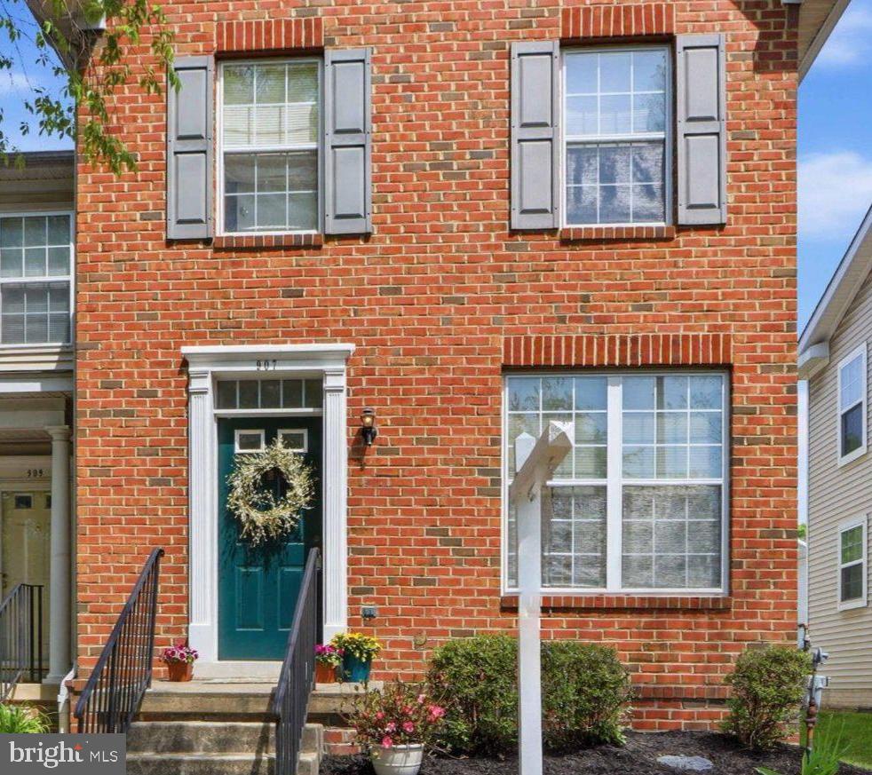 HERITAGE CROSSING - Residential