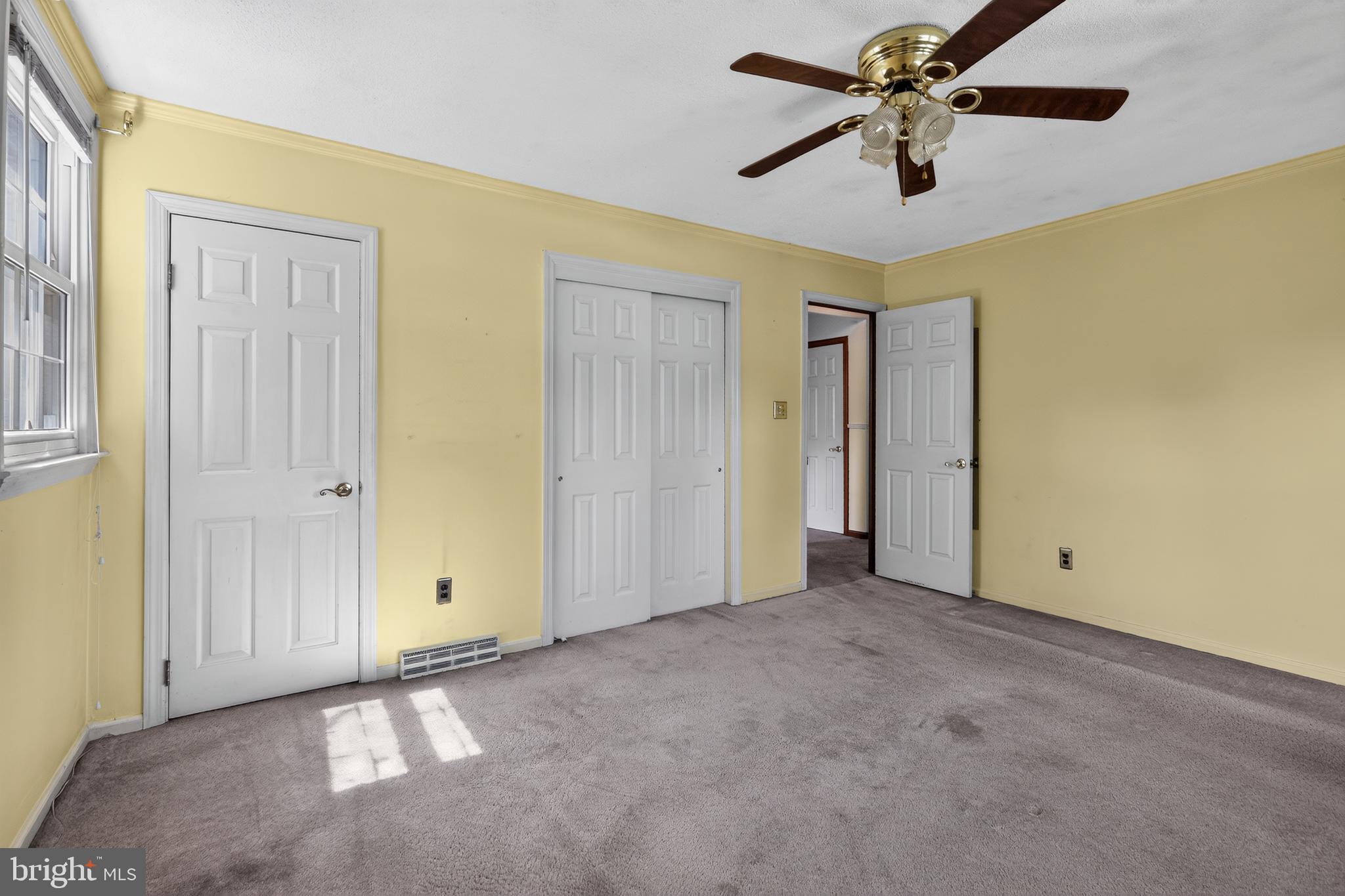 KINGSTON ACRES - Residential