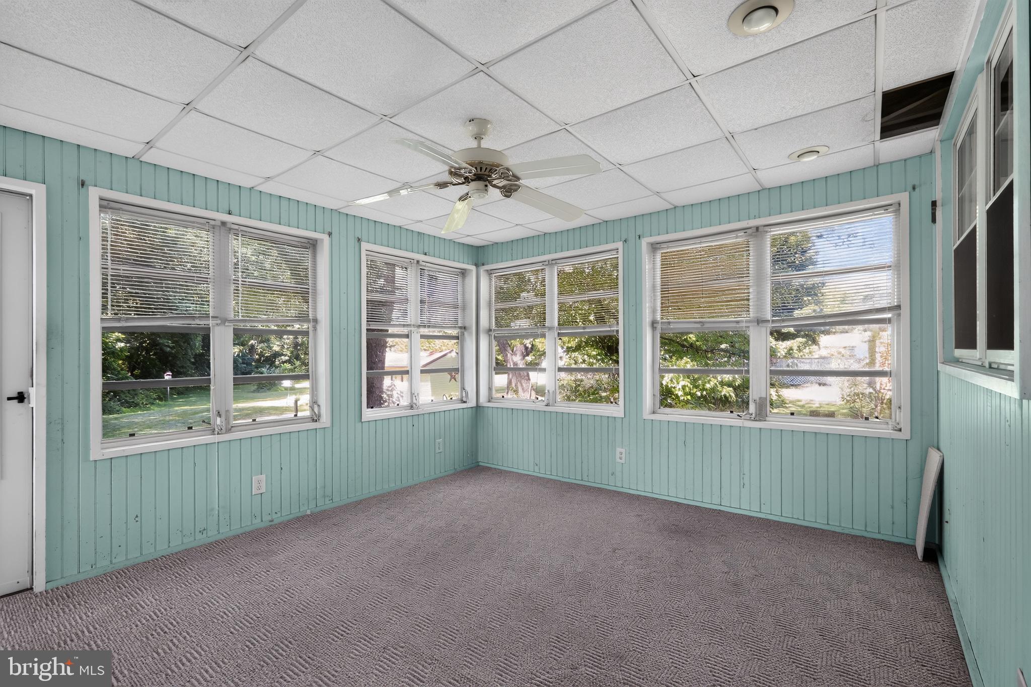 KINGSTON ACRES - Residential