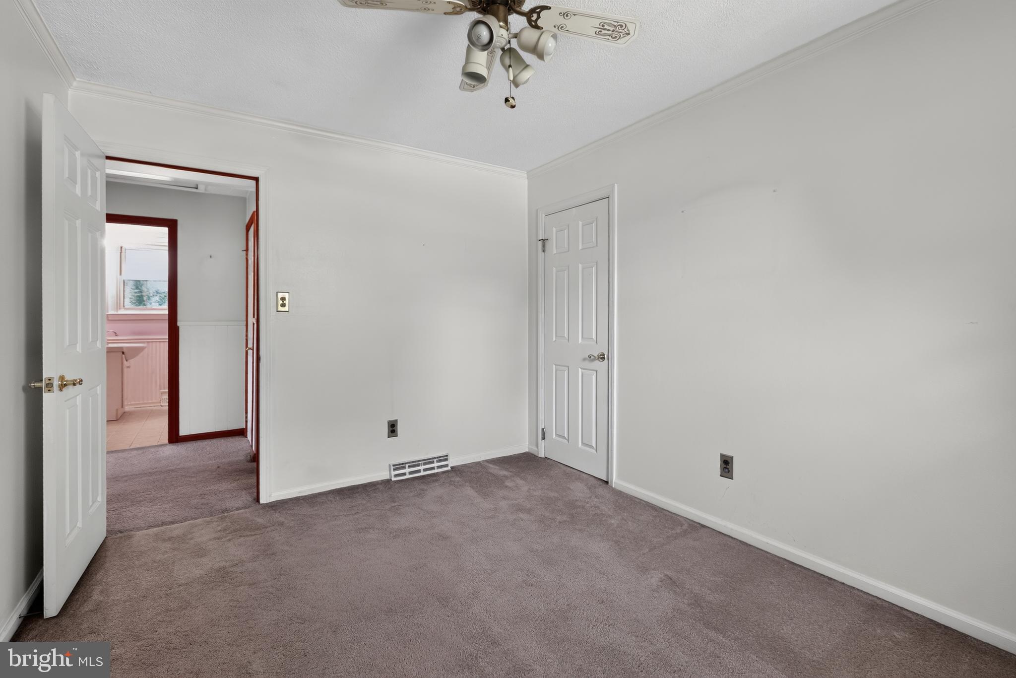 KINGSTON ACRES - Residential