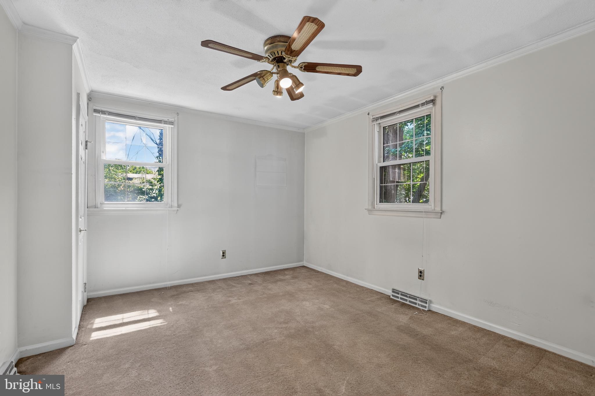 KINGSTON ACRES - Residential