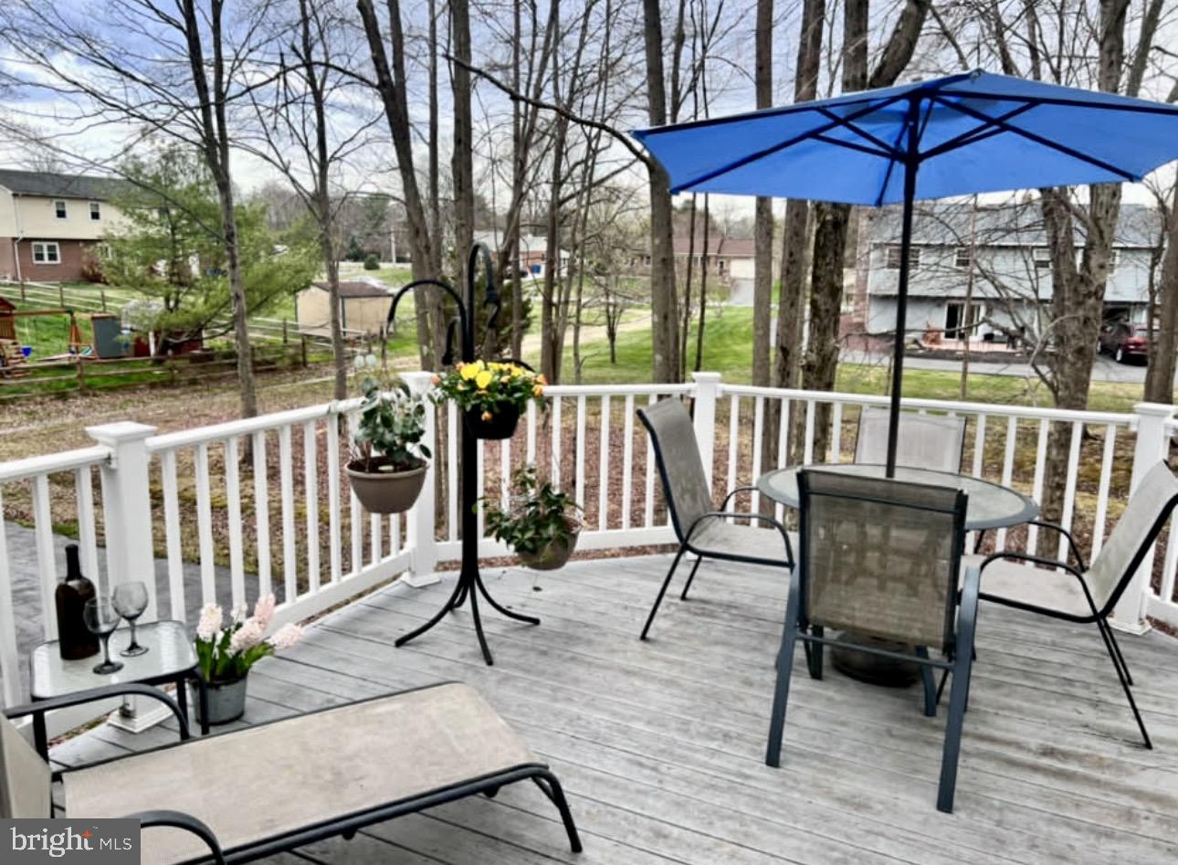 HICKORY WOODS - Residential