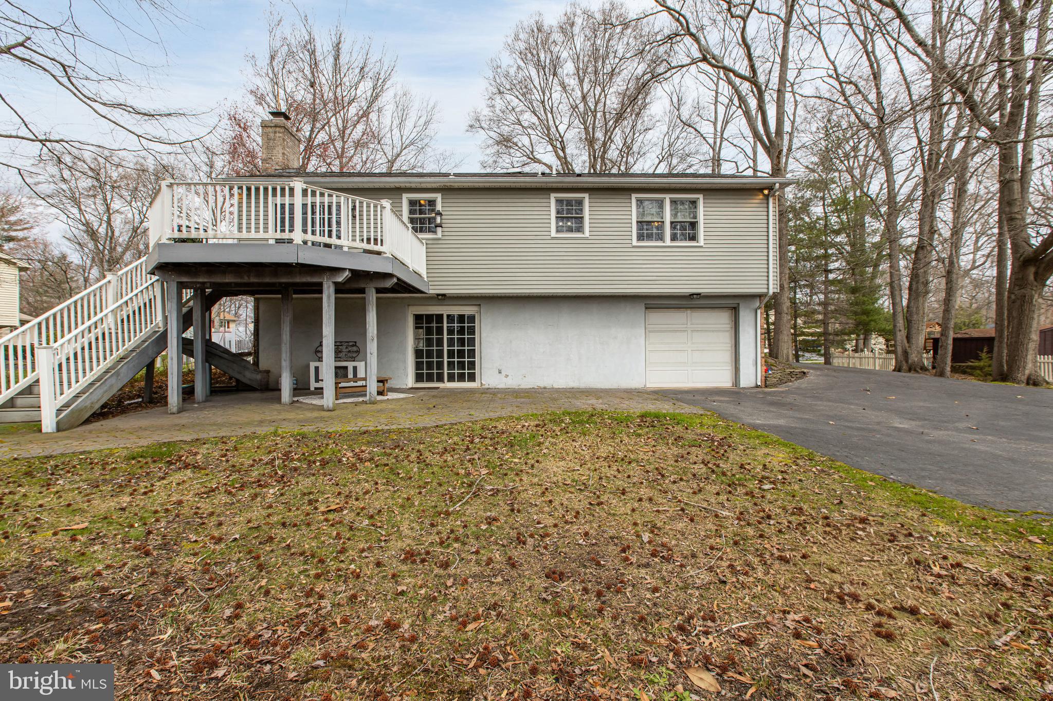 HICKORY WOODS - Residential