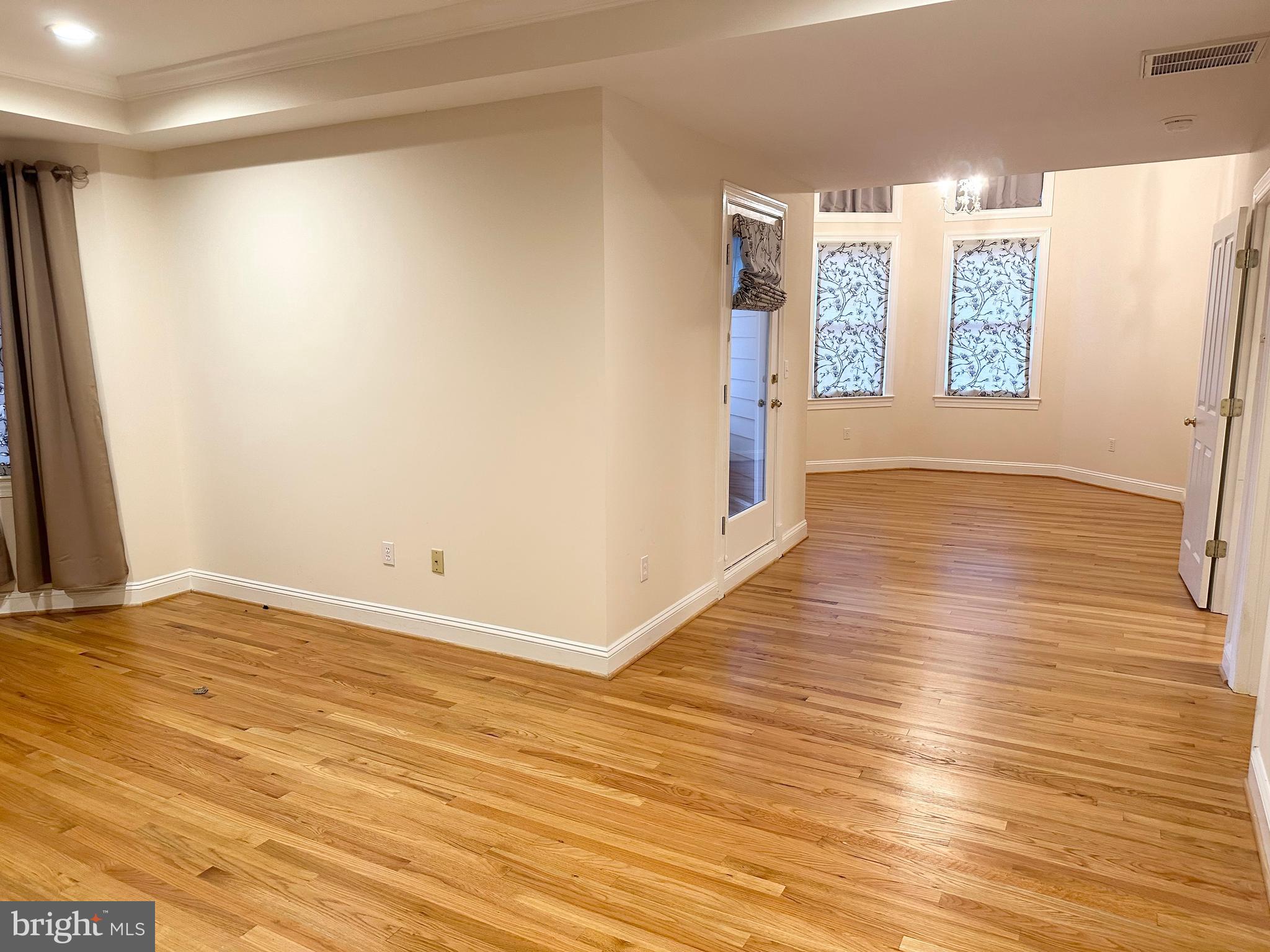 KENTLANDS - Residential Lease