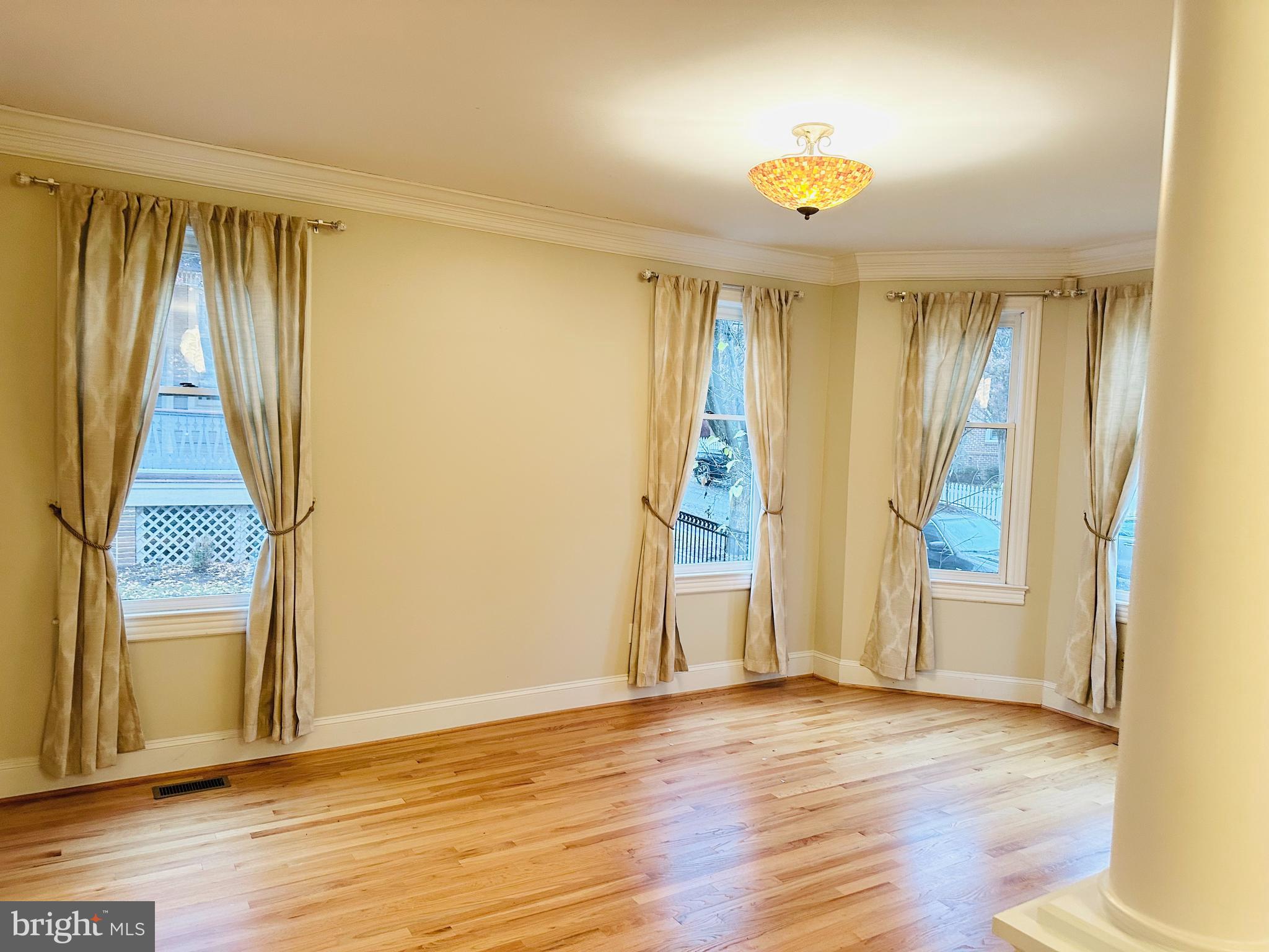 KENTLANDS - Residential Lease