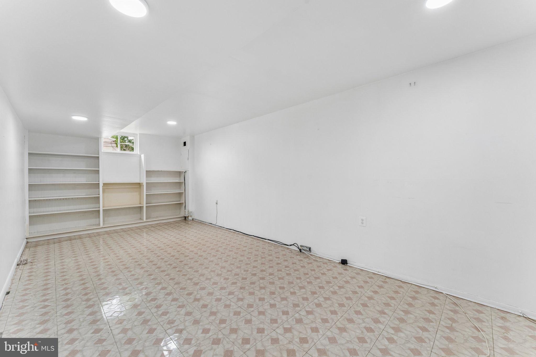 HILLCREST ESTATES - Residential