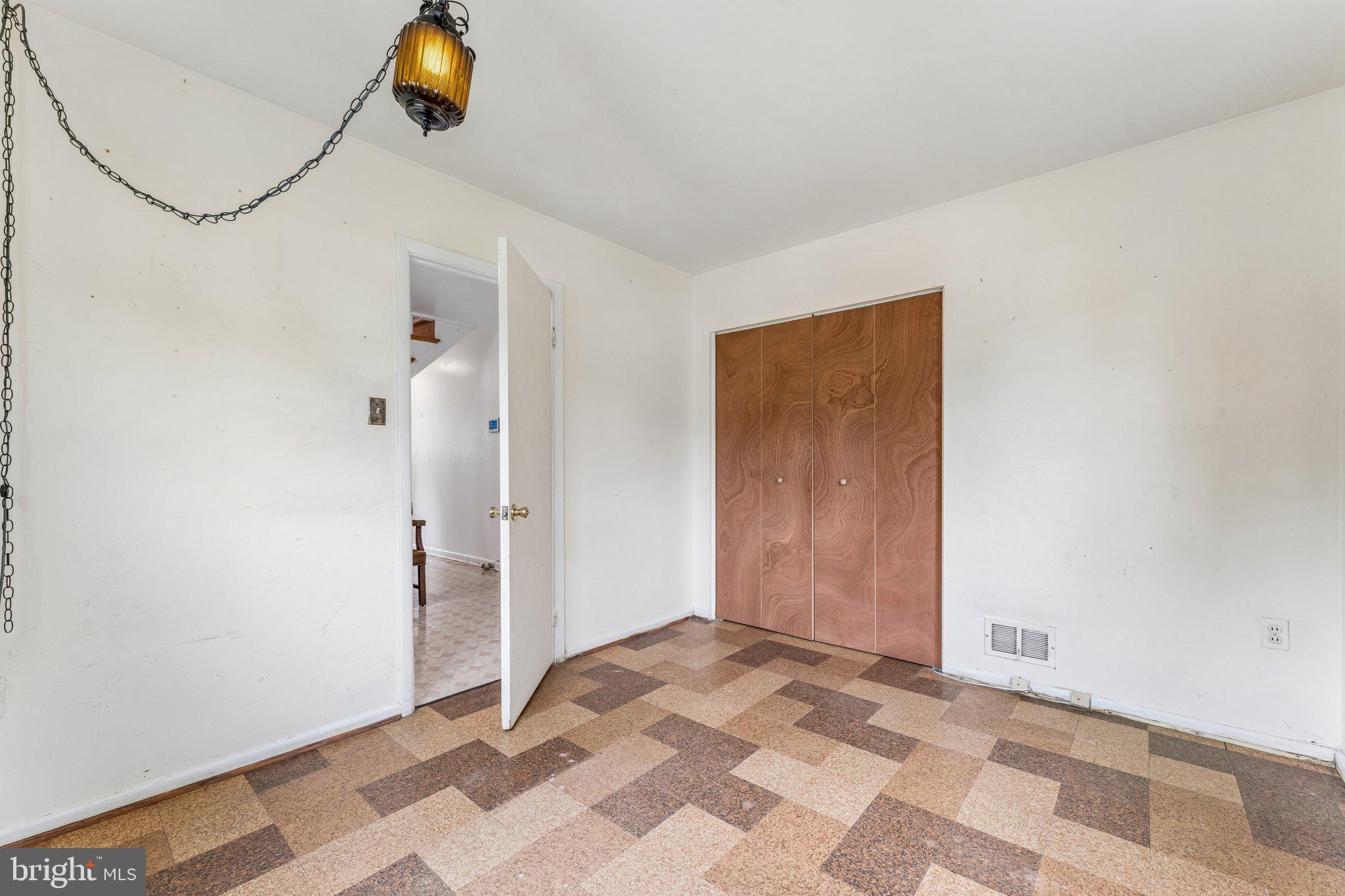 HILLCREST ESTATES - Residential