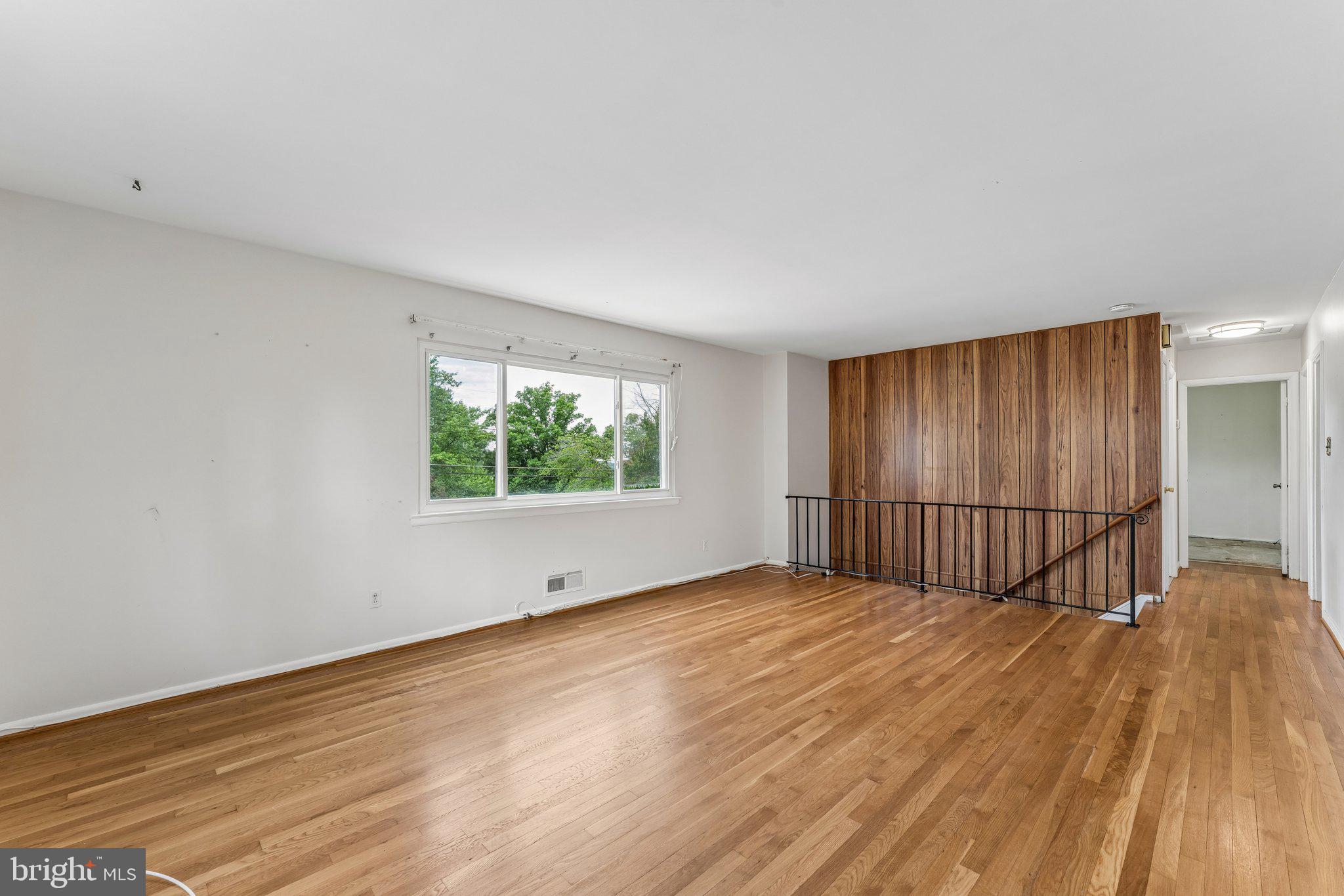 HILLCREST ESTATES - Residential
