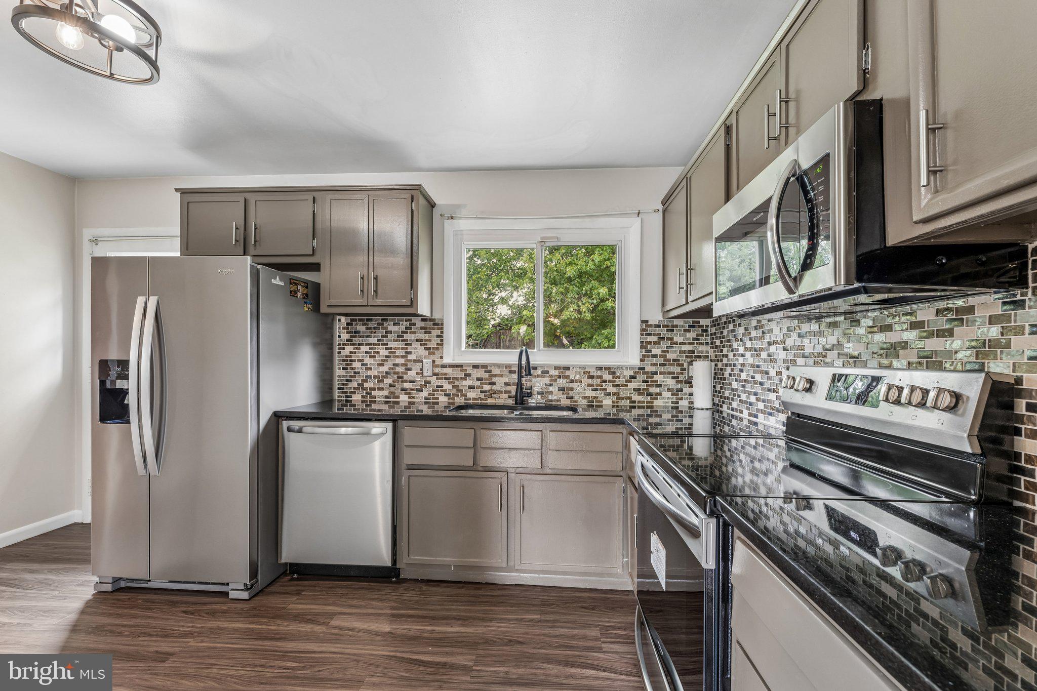 HILLCREST ESTATES - Residential