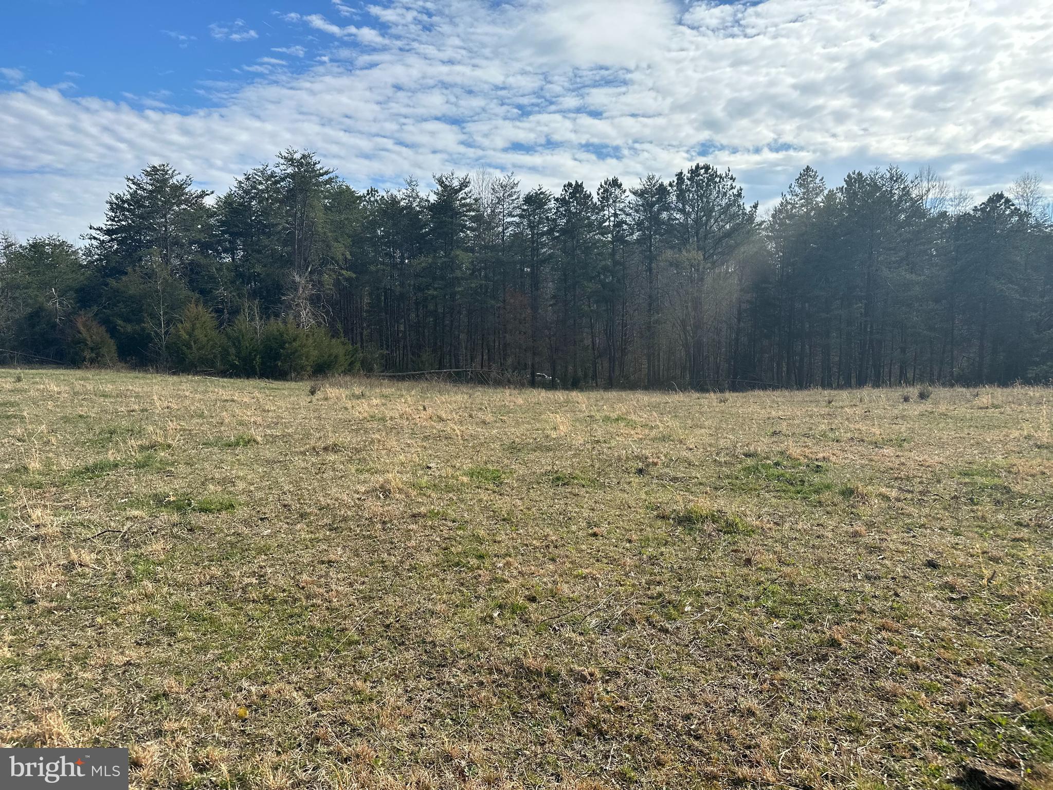 FOX RUN CROSSING - Land