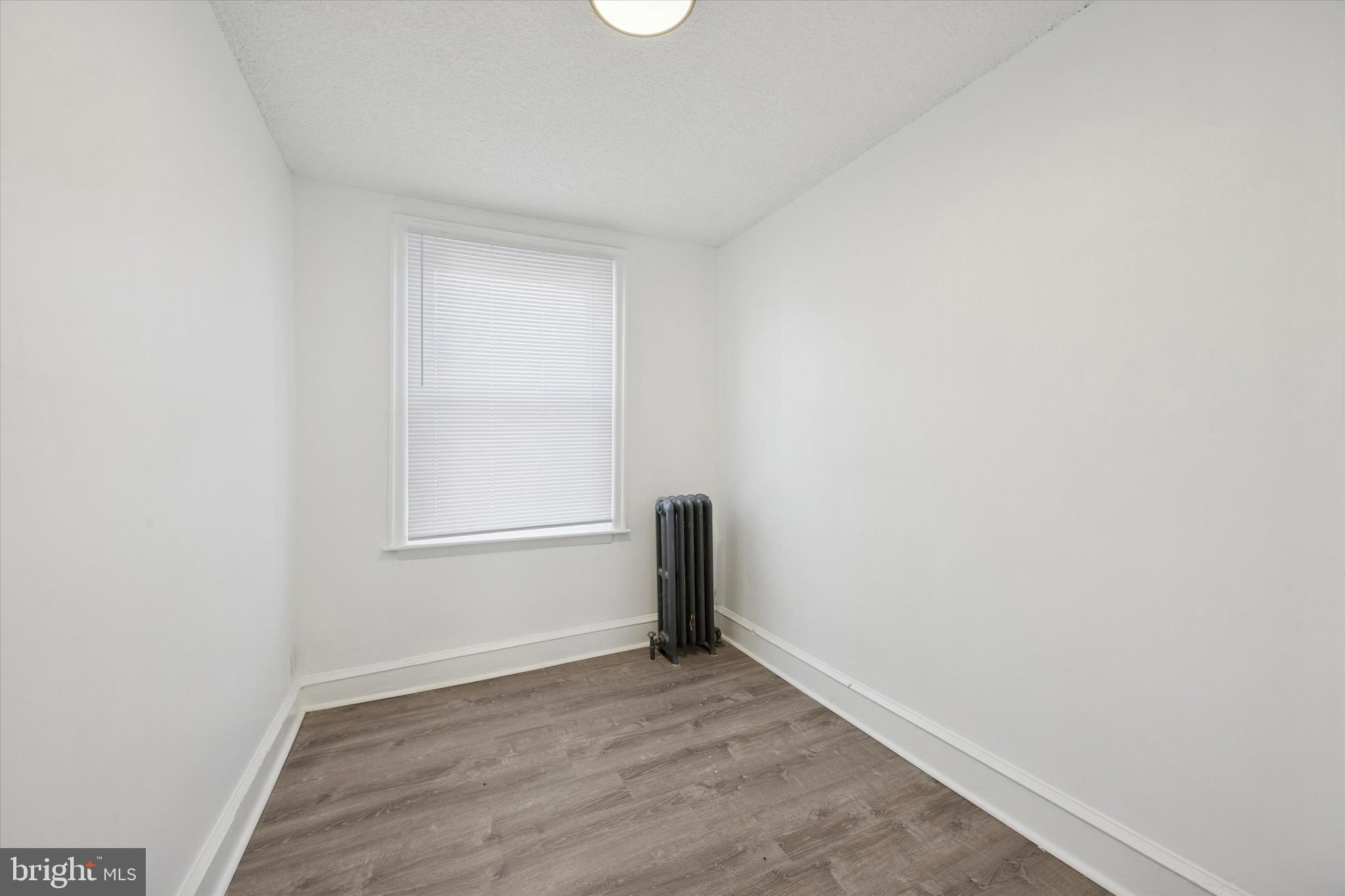 GERMANTOWN (EAST) - Residential