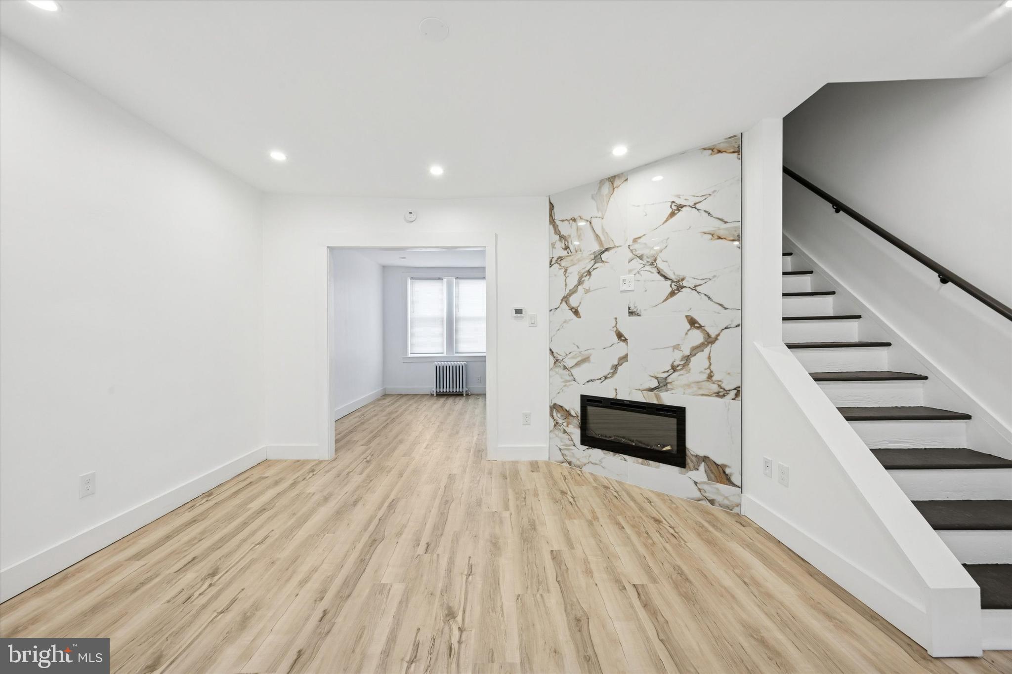 GERMANTOWN (EAST) - Residential
