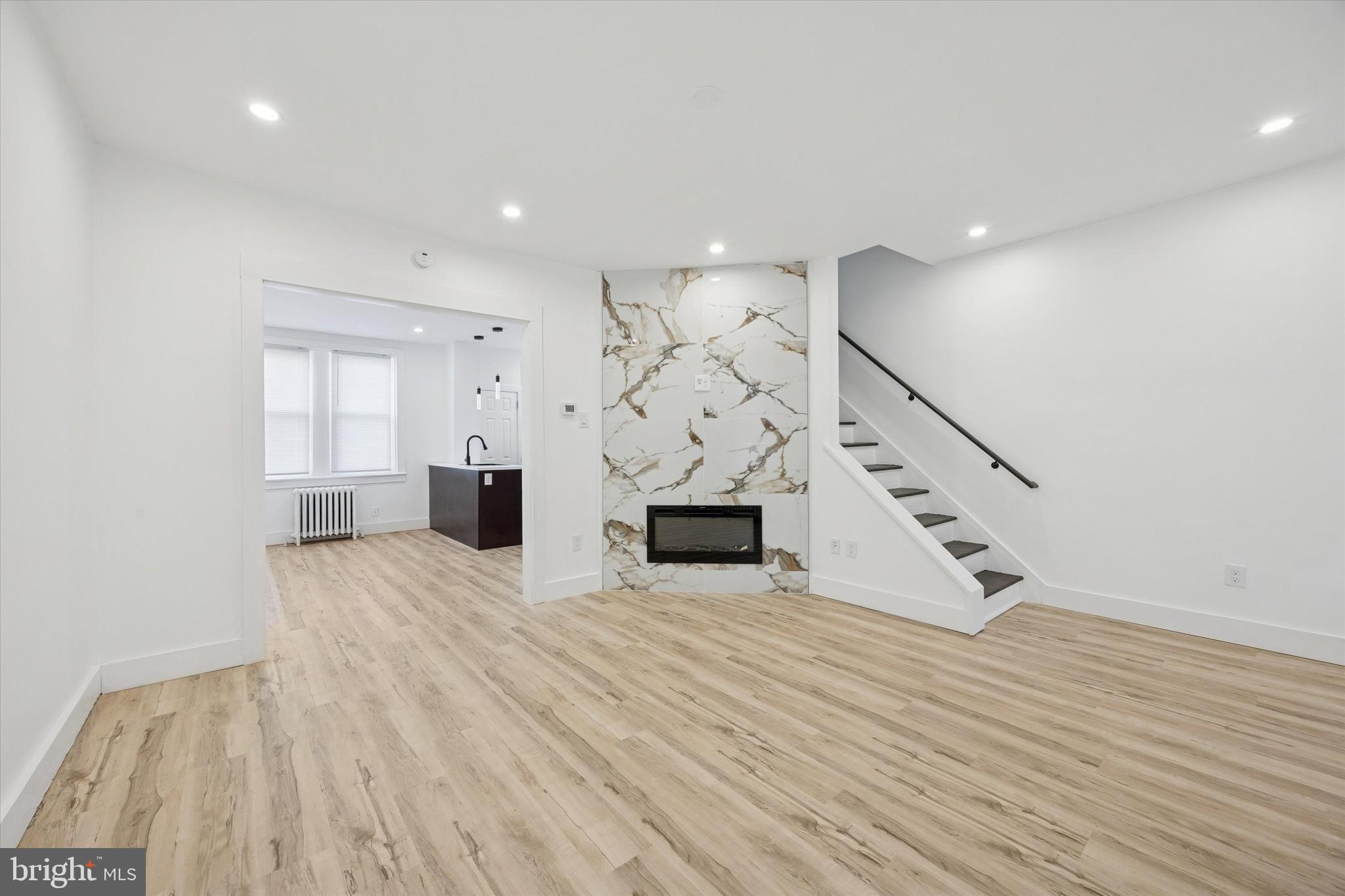GERMANTOWN (EAST) - Residential