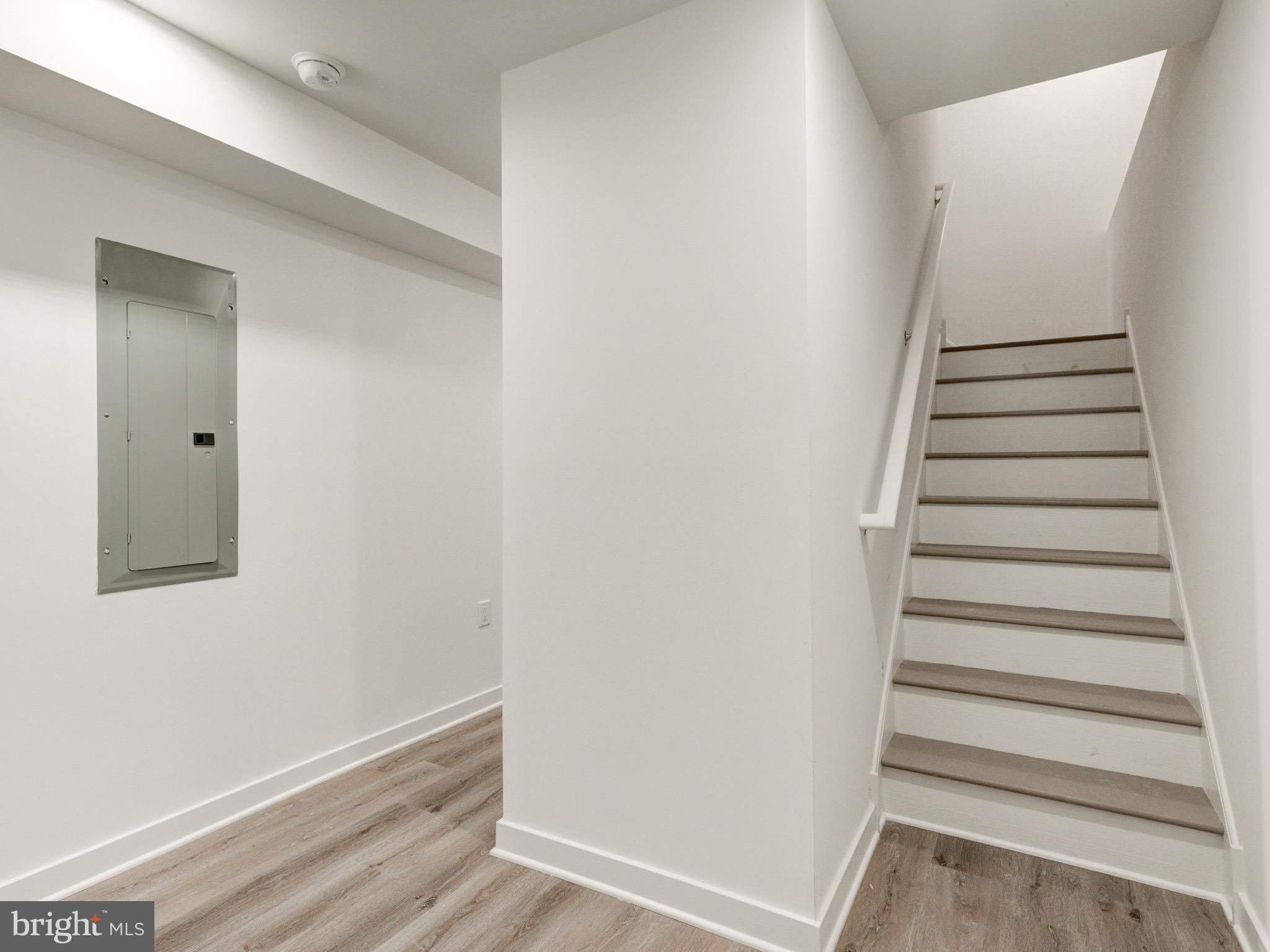 PORT RICHMOND - Residential