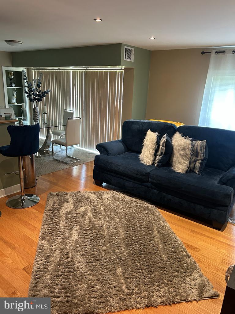 WESTWOOD PARK - Residential