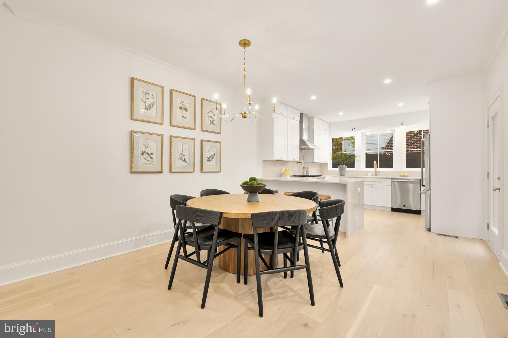 OLD TOWN ALEXANDRIA - Residential