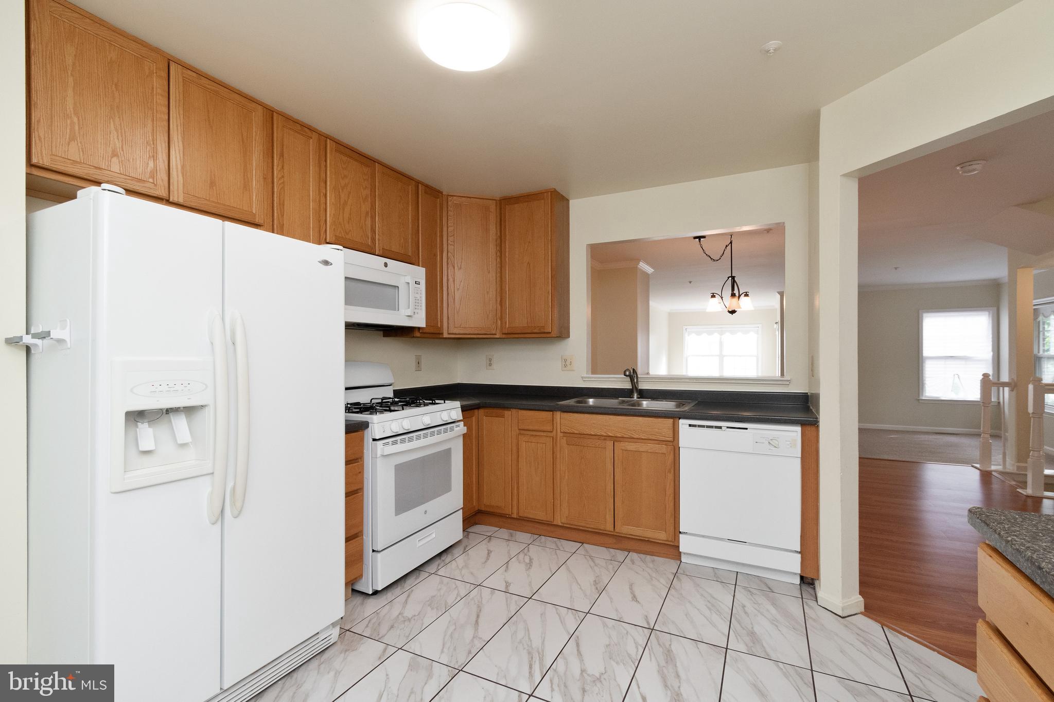 WOODVIEW VILLAGE WEST - Residential Lease