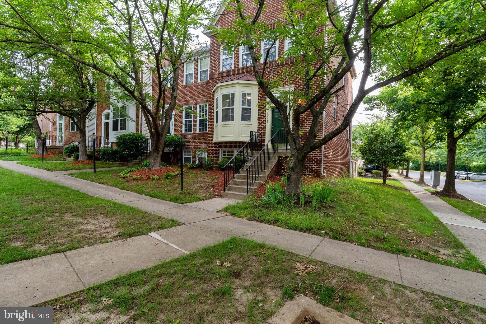 WOODVIEW VILLAGE WEST - Residential Lease