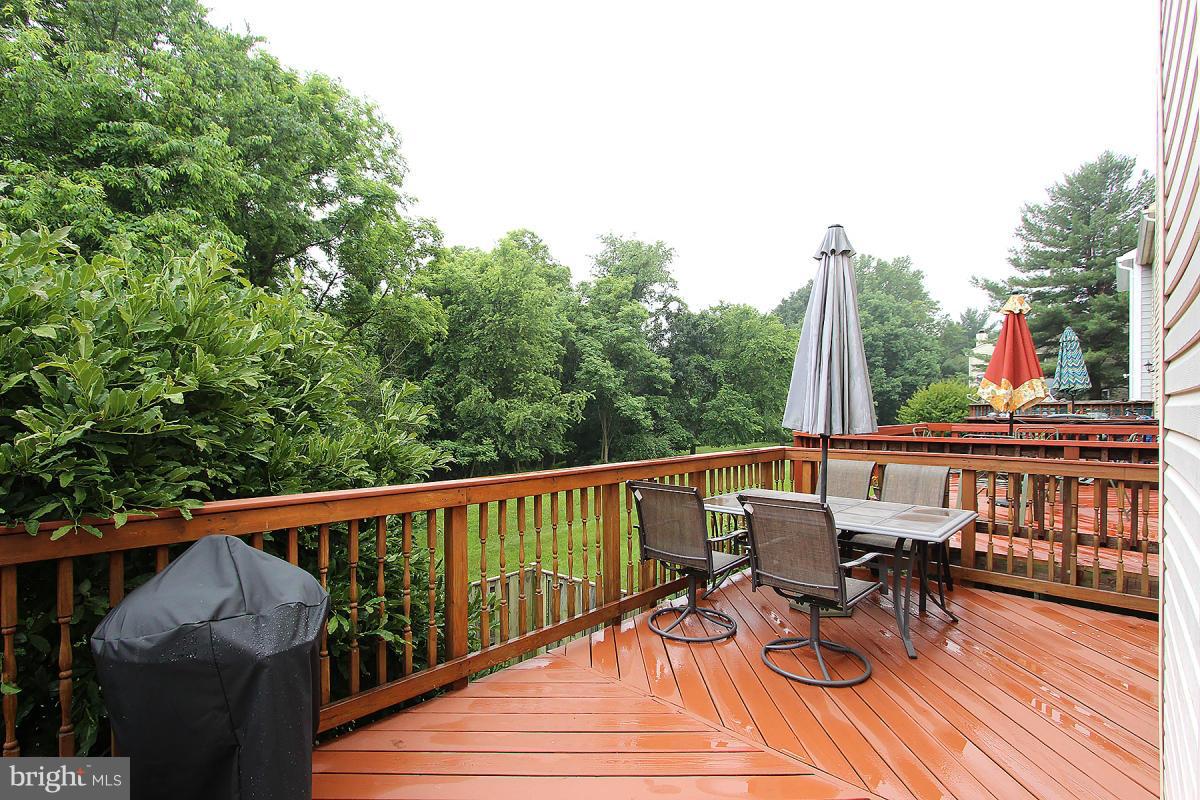 SENECA PARK - Residential