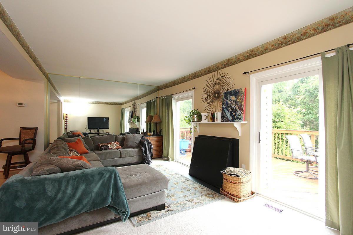 SENECA PARK - Residential