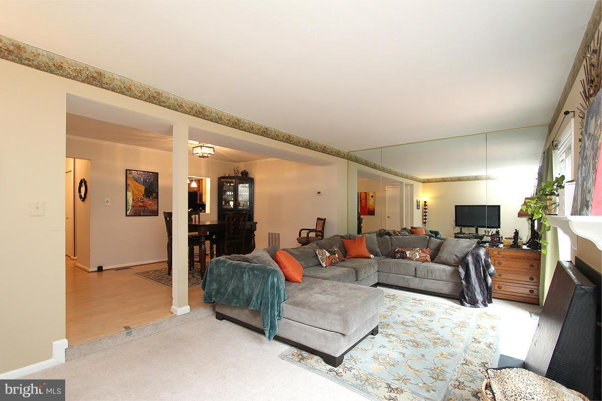 SENECA PARK - Residential