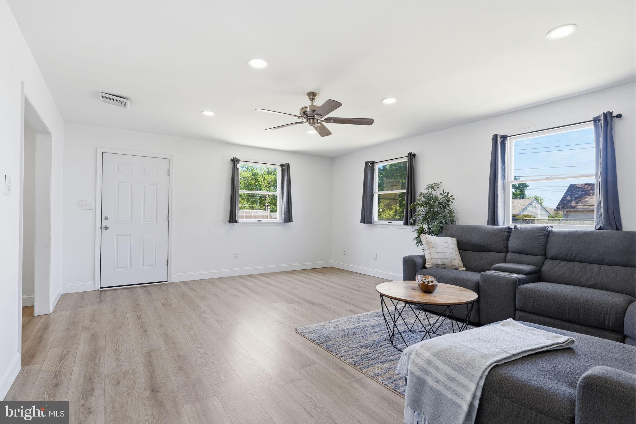 FAIRLESS HILLS - Residential