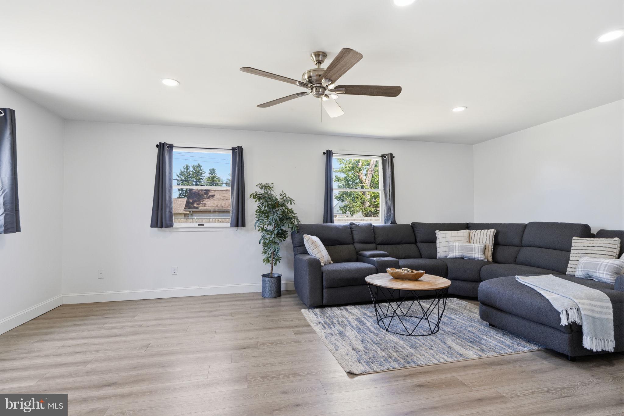 FAIRLESS HILLS - Residential