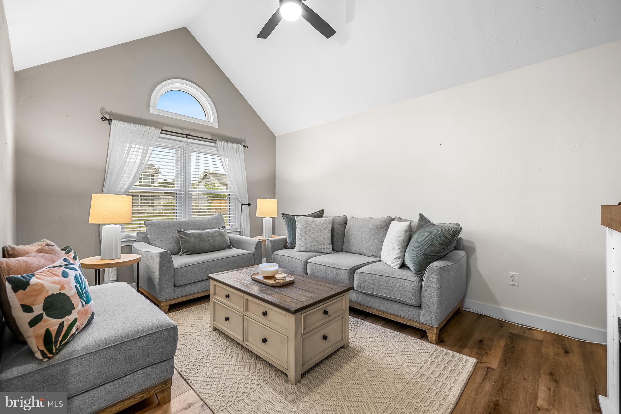 INDIAN RIDGE - Residential