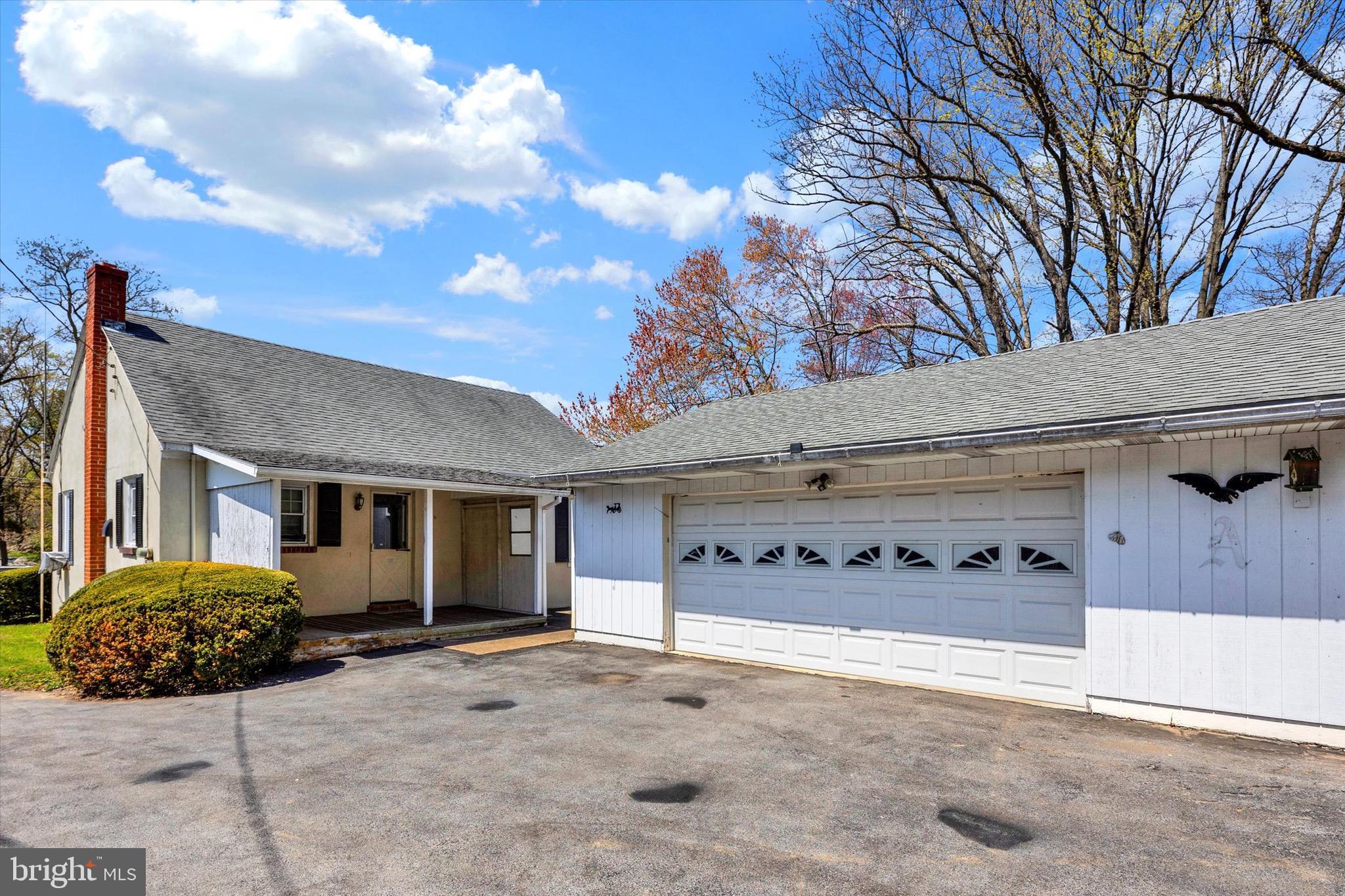 BROOKVIEW - Residential