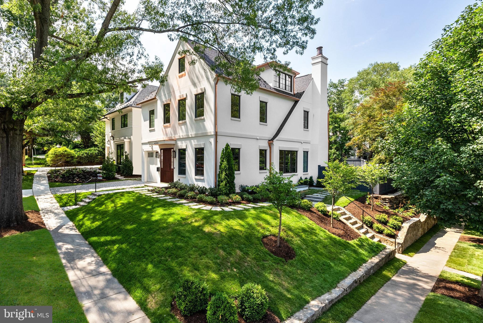 SPRING VALLEY - Residential