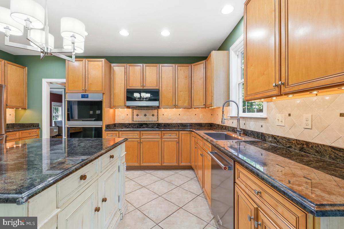 SAFFELL PROPERTY - Residential