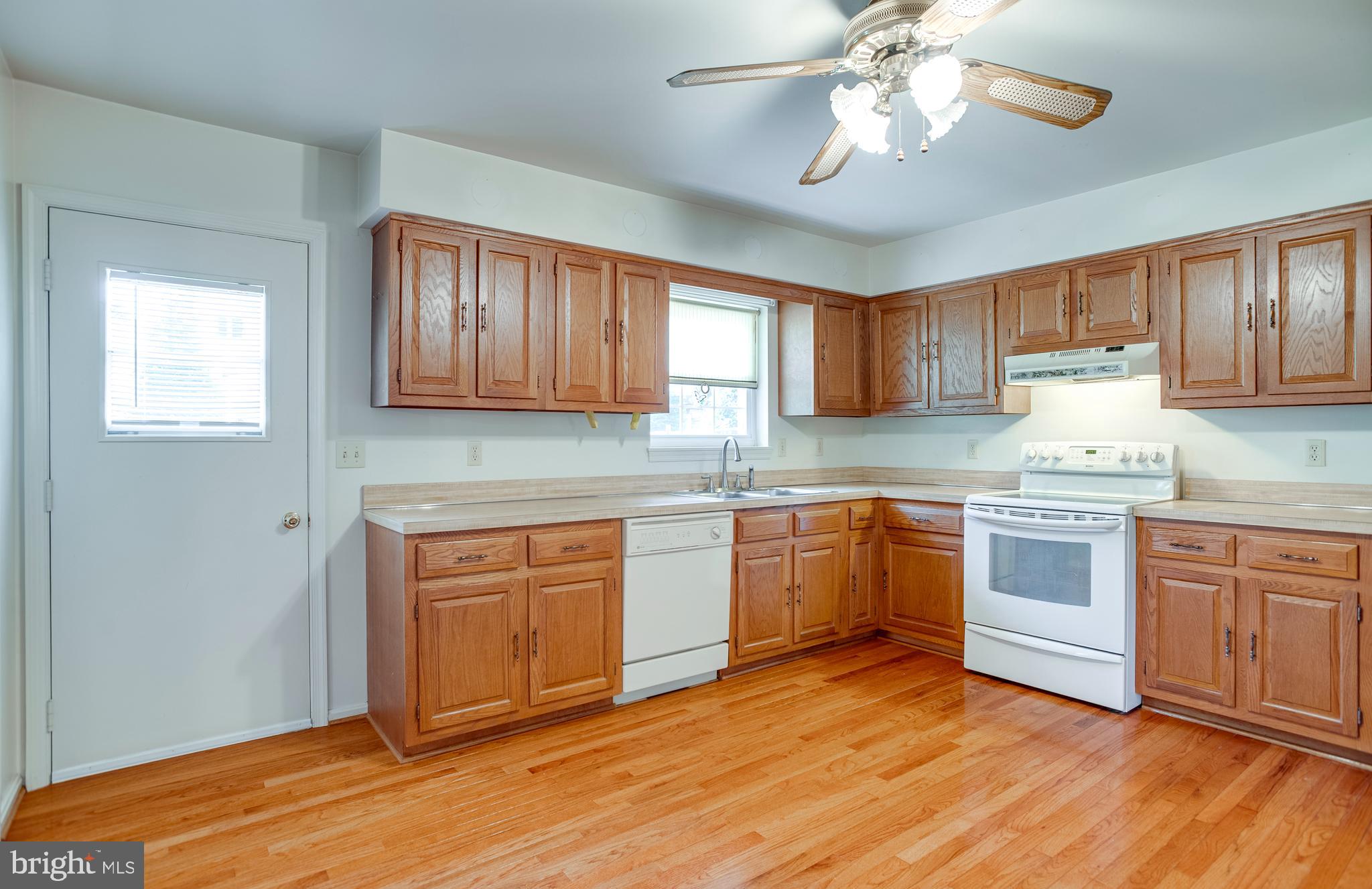 WARRENTON LAKES - Residential