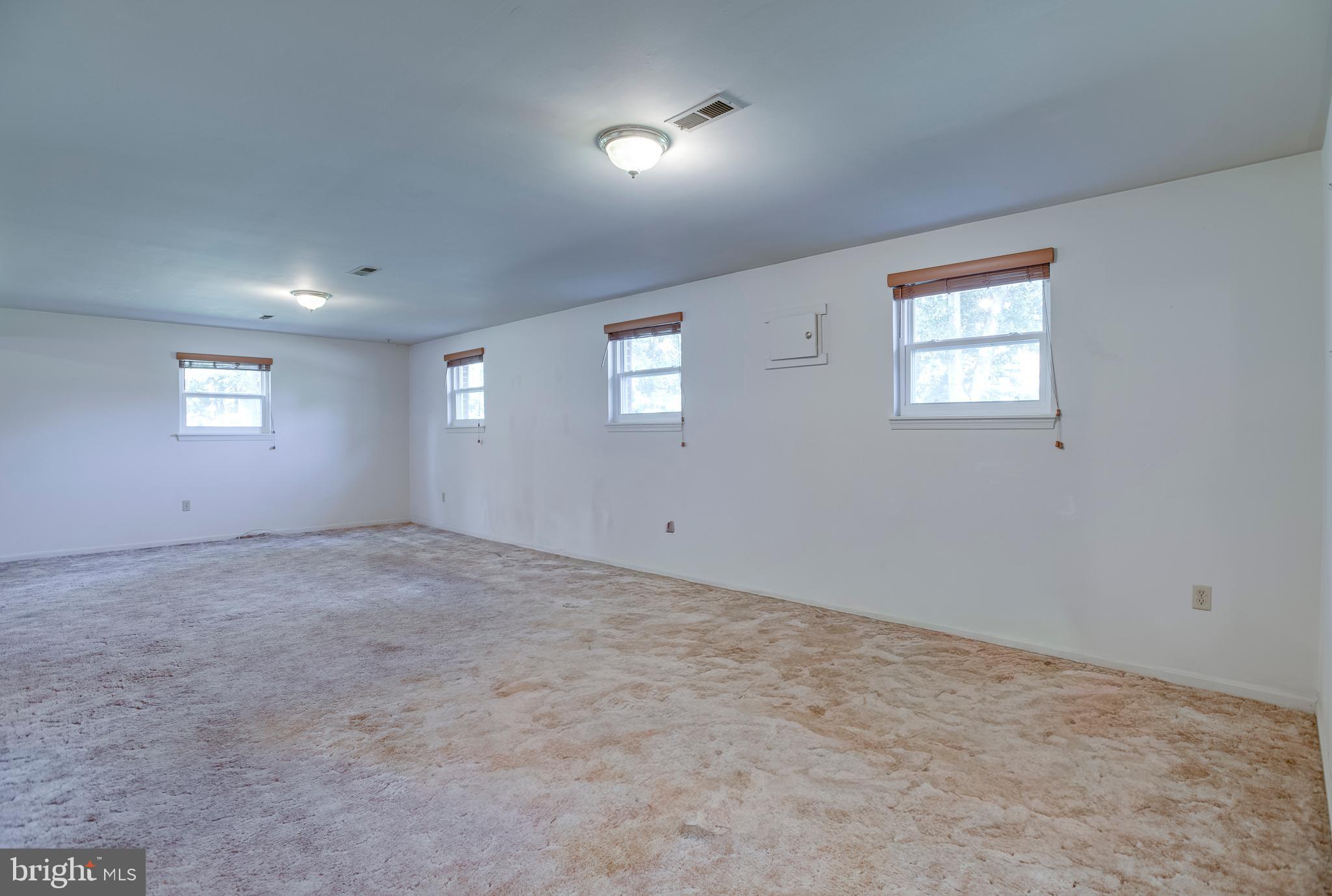 WARRENTON LAKES - Residential