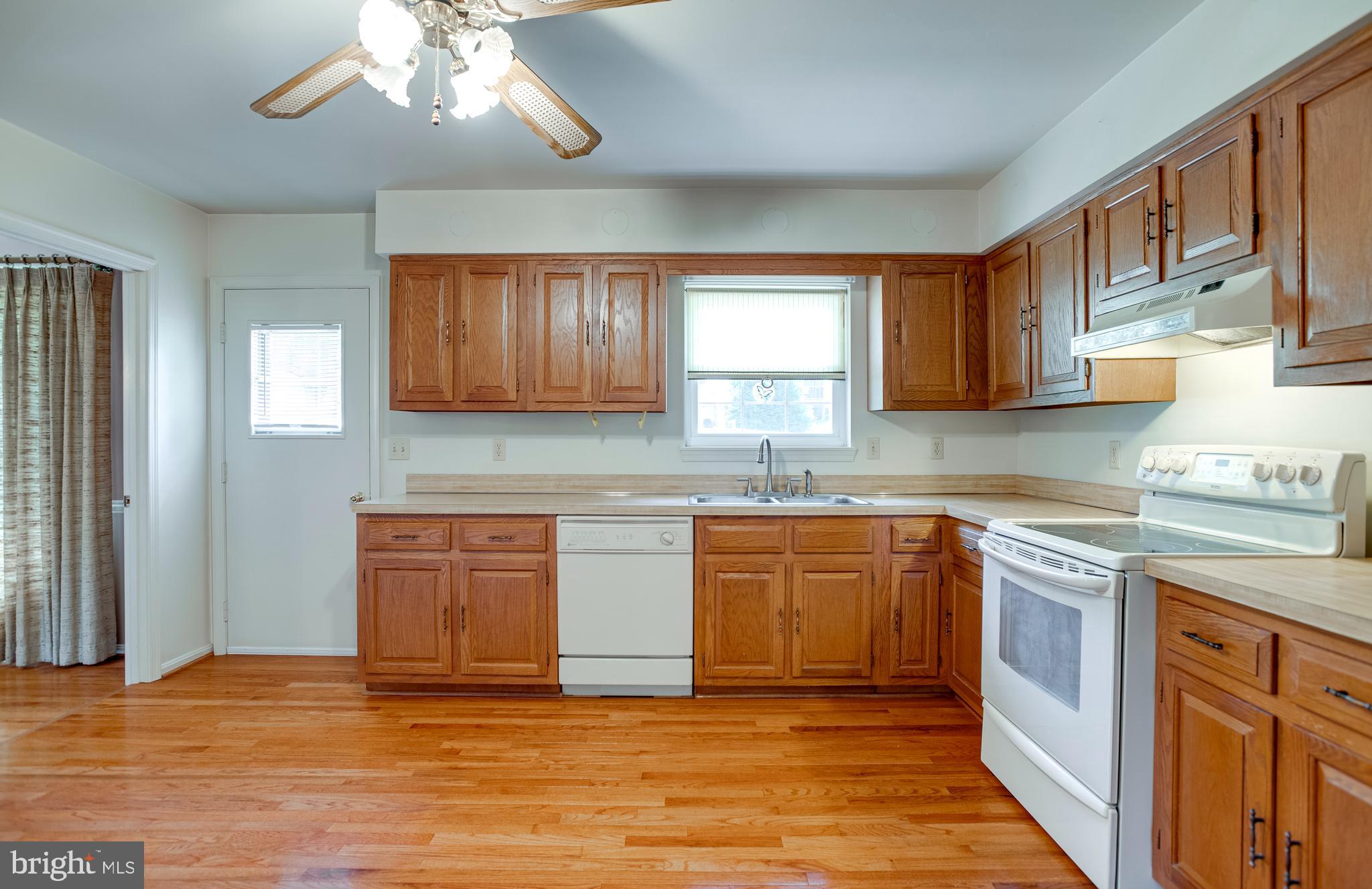 WARRENTON LAKES - Residential