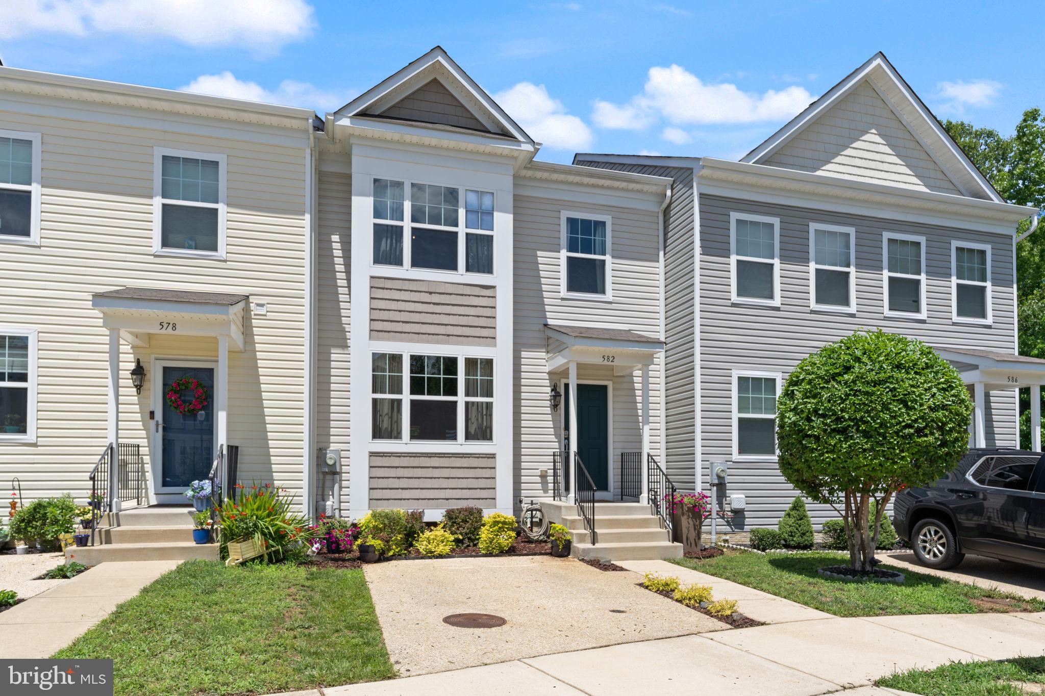 OAK TREE LANDING - Residential