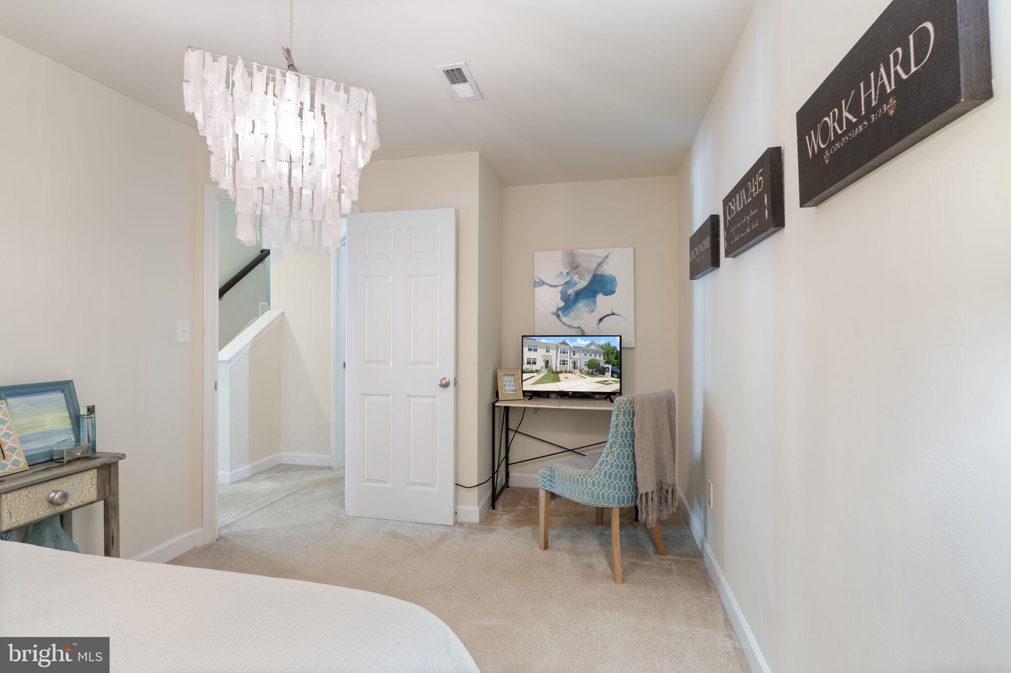 OAK TREE LANDING - Residential