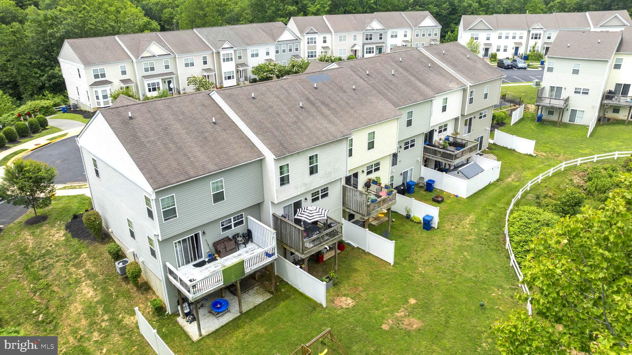 OAK TREE LANDING - Residential