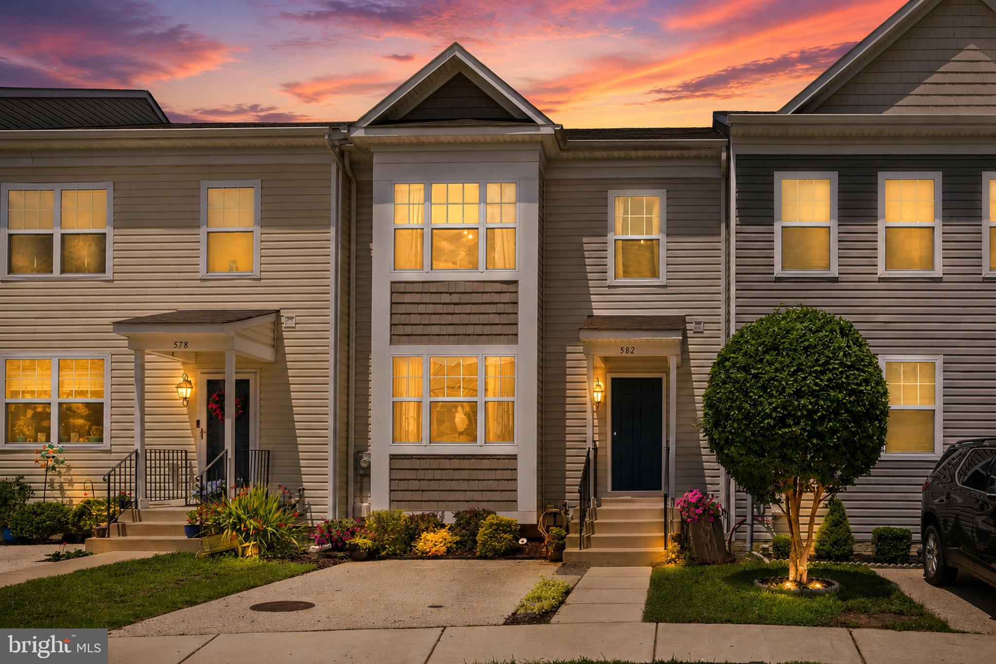 OAK TREE LANDING - Residential