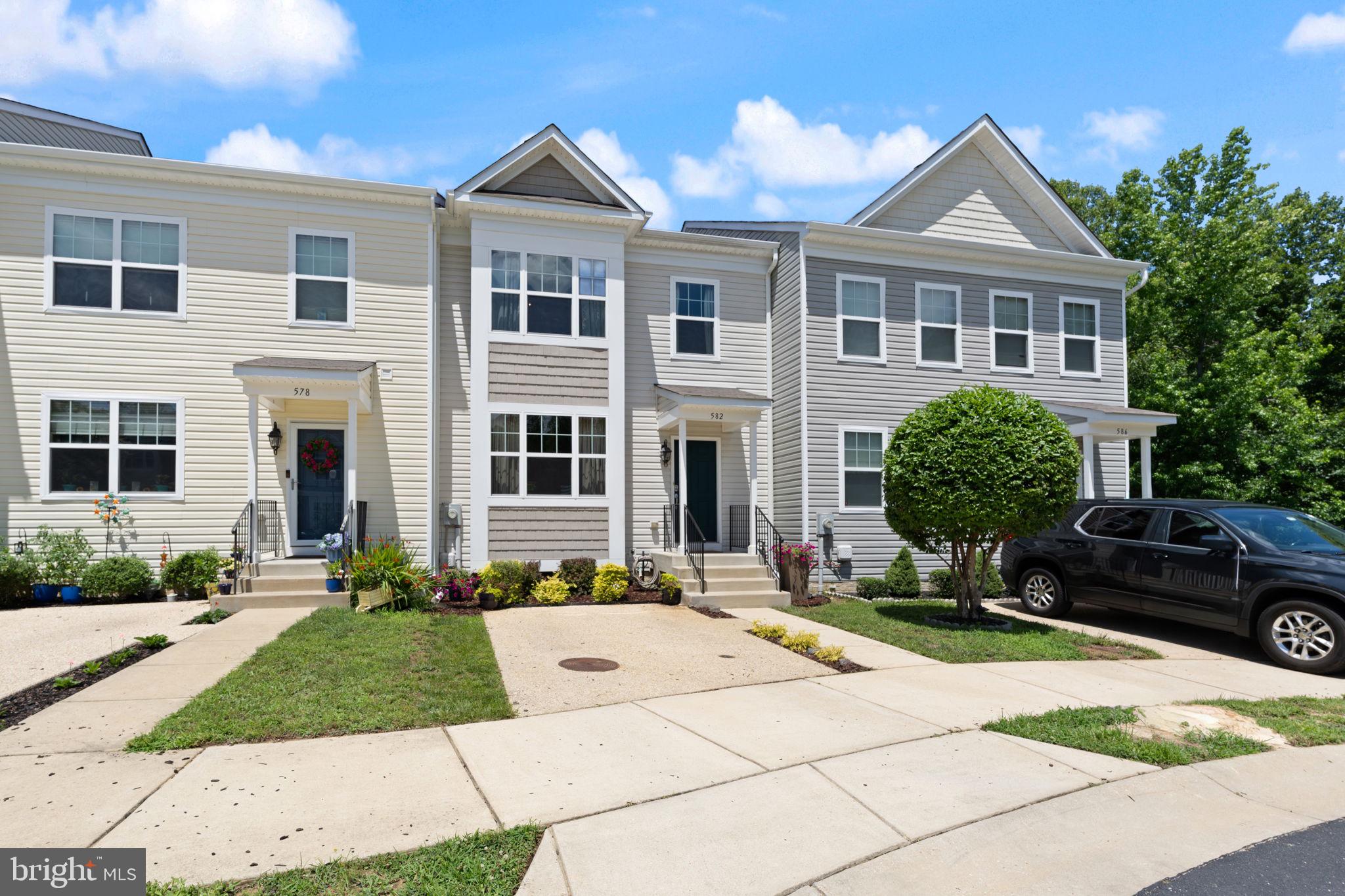 OAK TREE LANDING - Residential