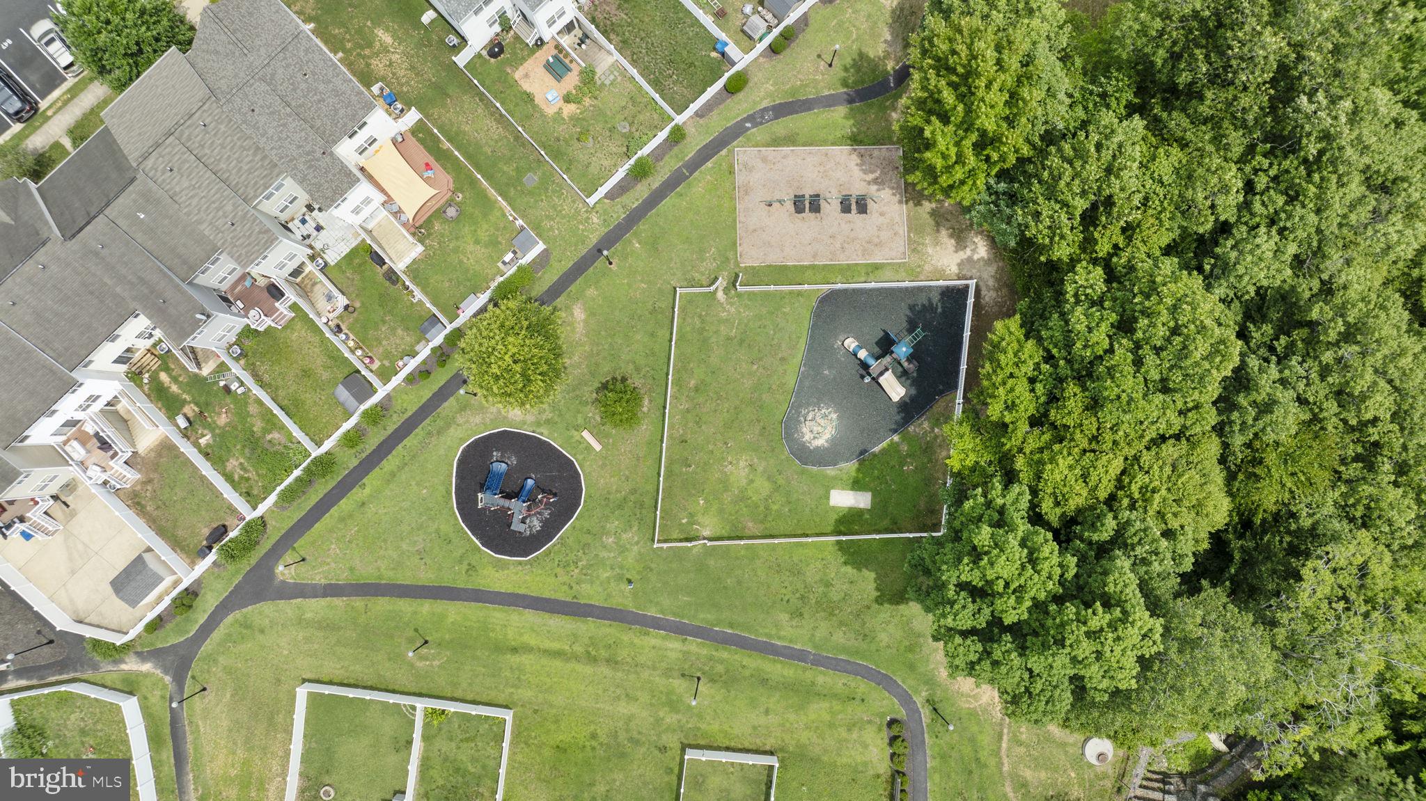 OAK TREE LANDING - Residential