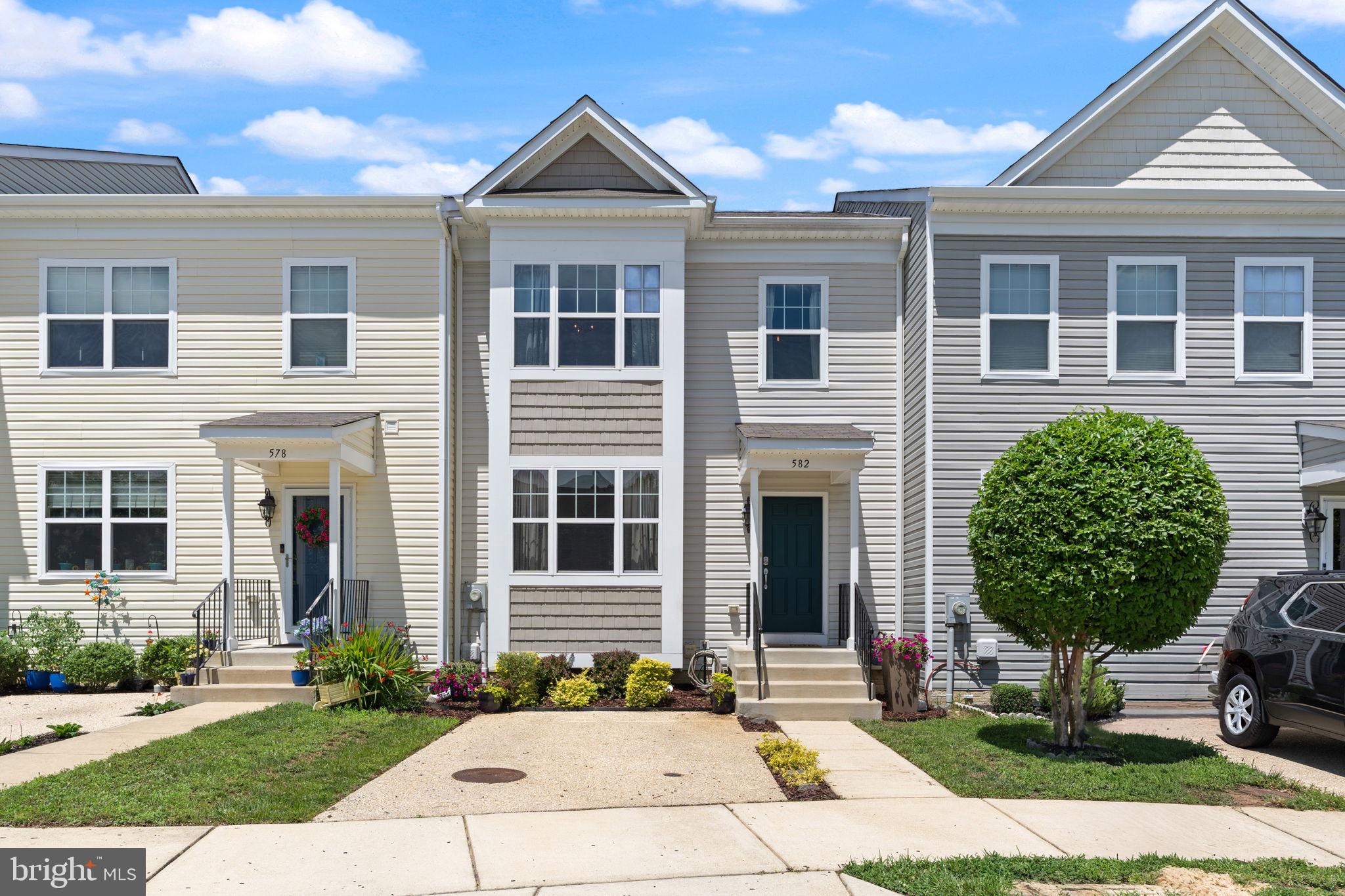 OAK TREE LANDING - Residential