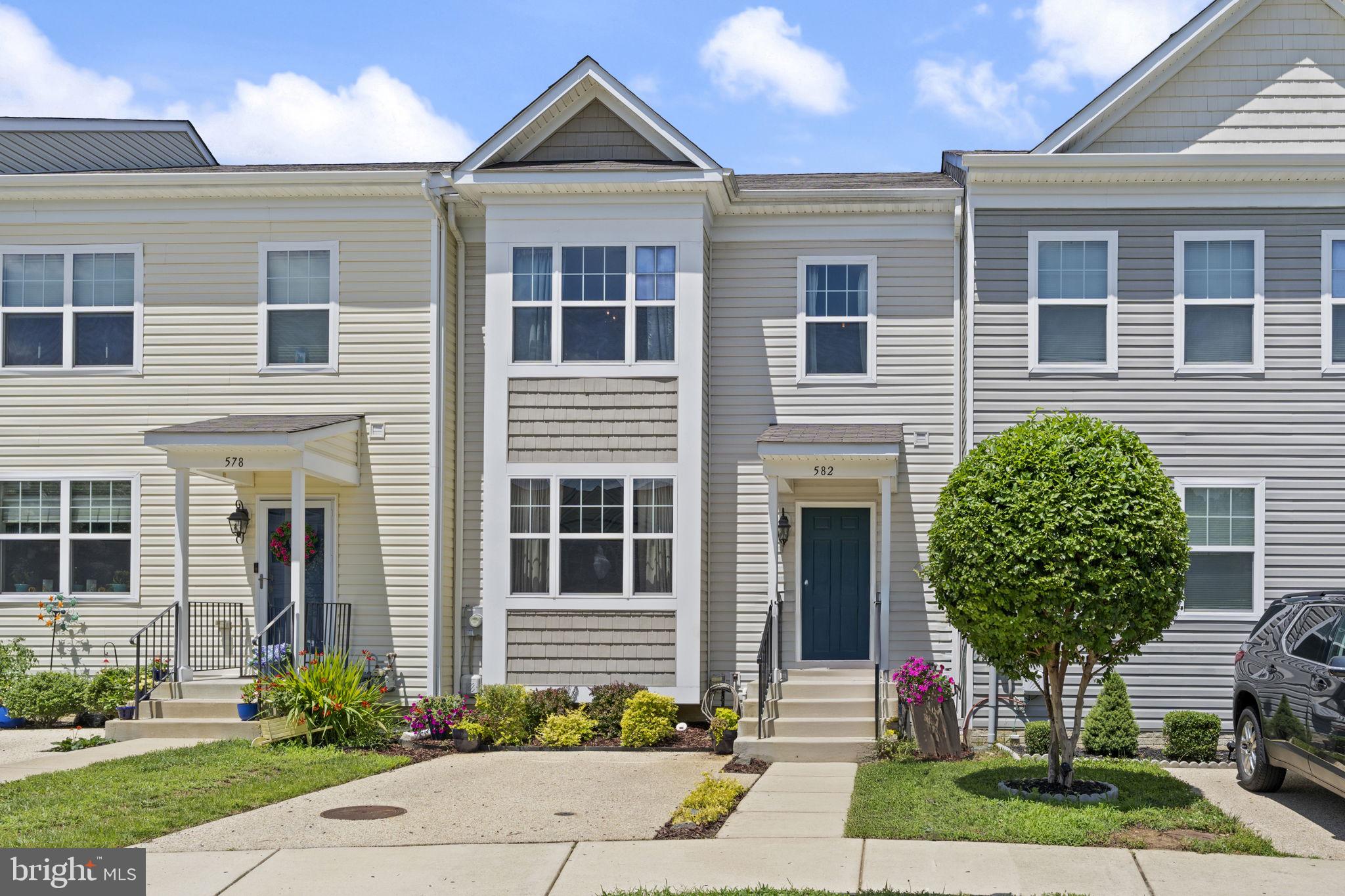 OAK TREE LANDING - Residential