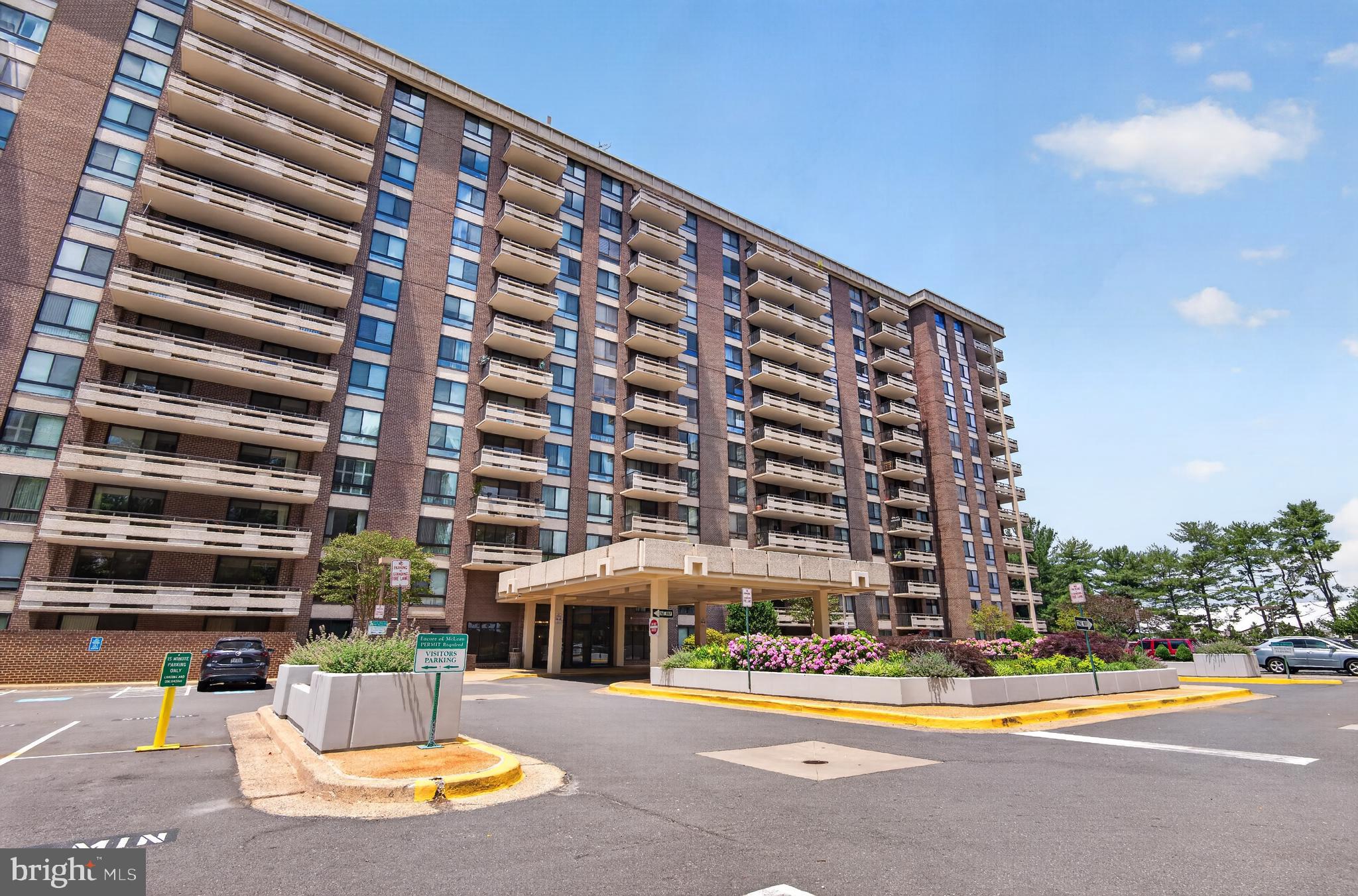 ENCORE OF MCLEAN - Residential