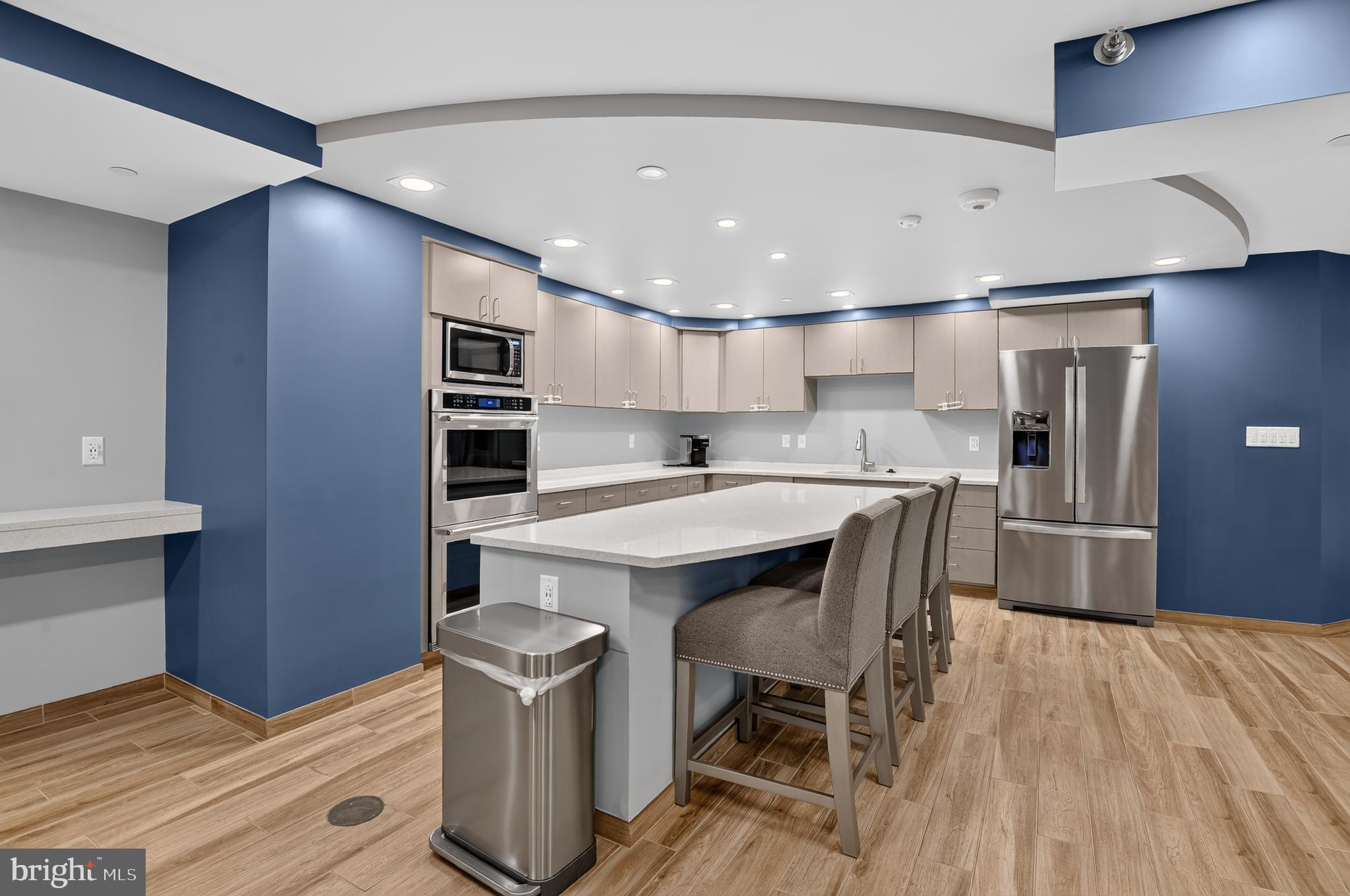 ENCORE OF MCLEAN - Residential