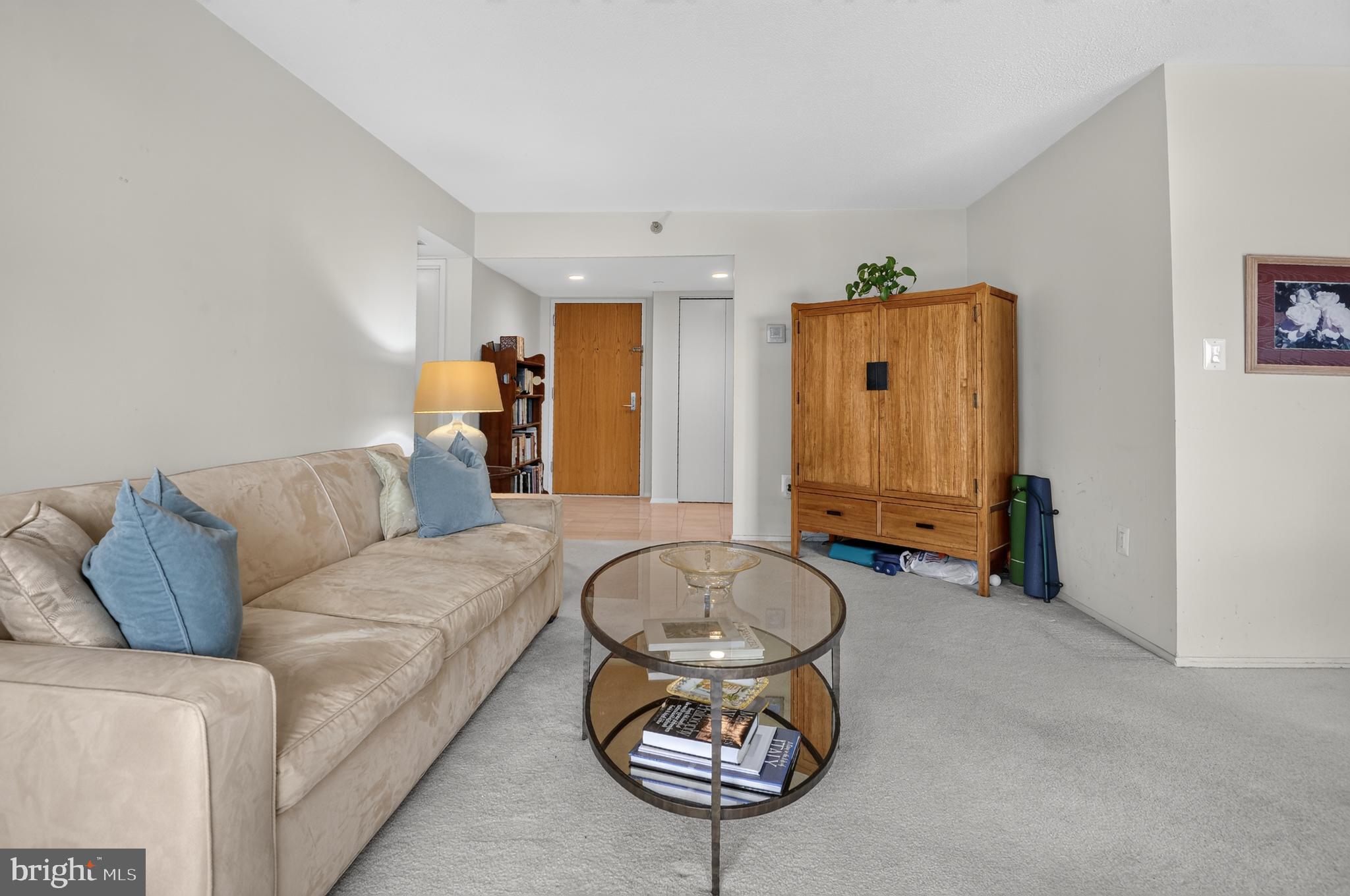 ENCORE OF MCLEAN - Residential
